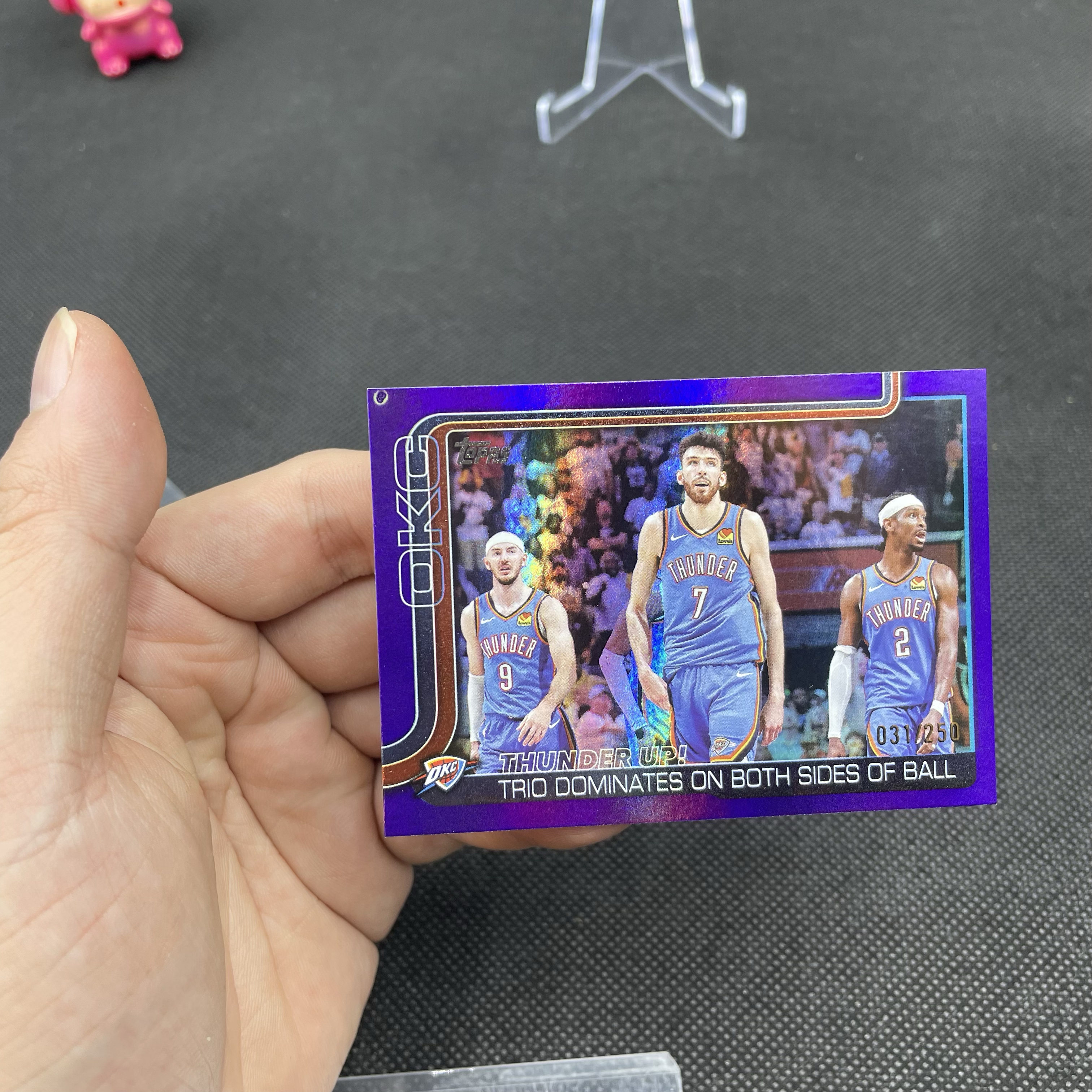 2025 Topps Flagship Shai Gilgeous-Alexander 雷霆 切特 霍姆格伦 亚历山大 卡鲁索 031/250编 紫折 Thunder Up特卡 品如图 不累计 猫