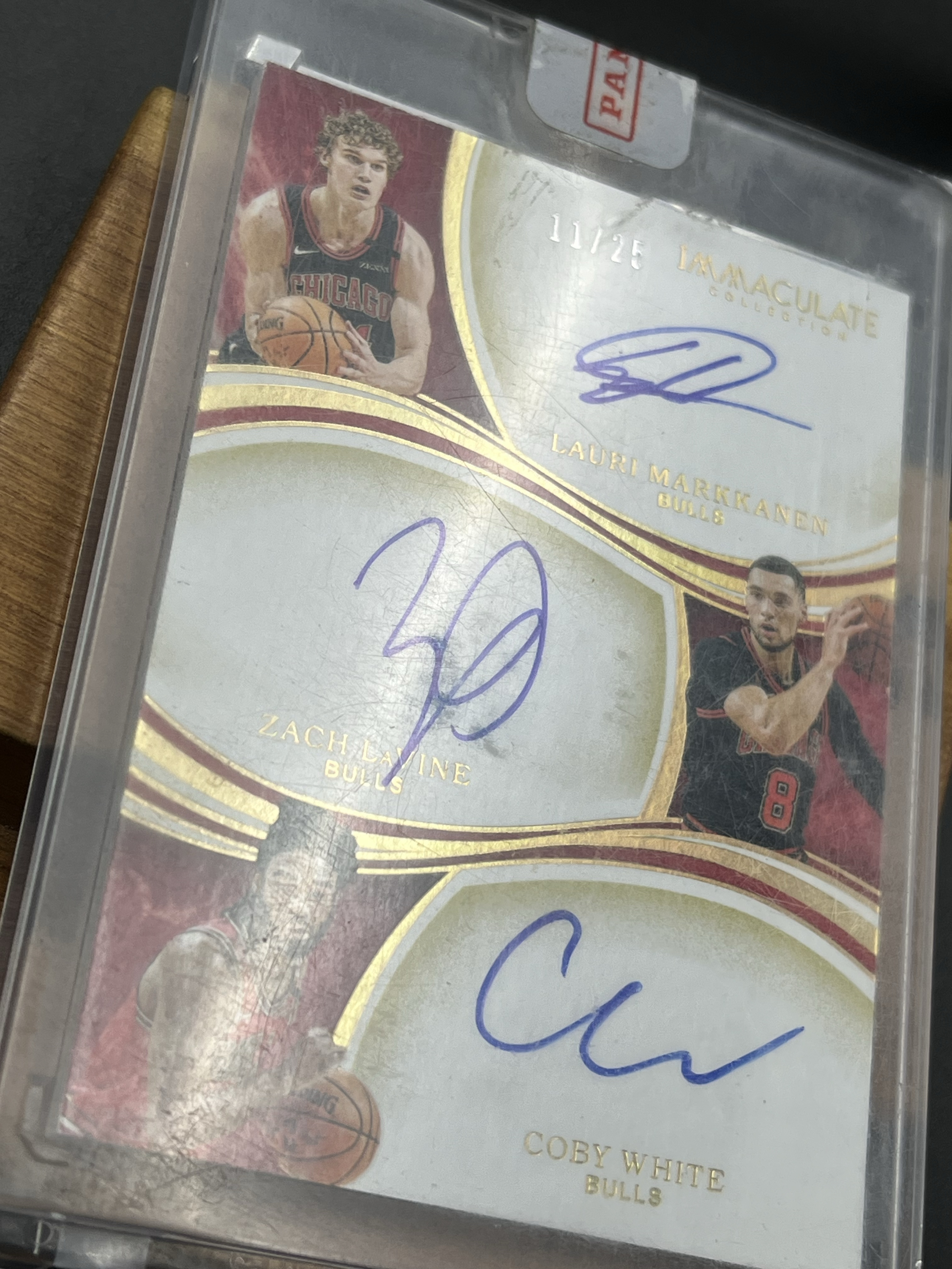 2019-20 Immaculate 爱咪咪 公牛 Lavine 扎克 拉文 Markkanen 劳里 马尔卡宁 科比 怀特 新秀RC 三人 三签 签字卡签 11/25编 原封砖 砖瑕如图 XZ929