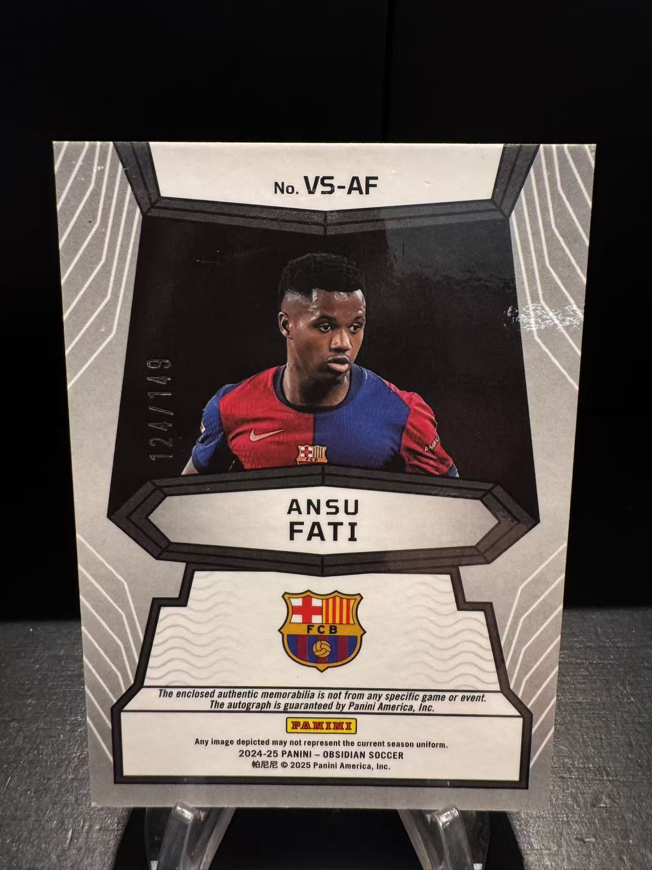 龖2024-25 Panini Obsidian Ansu Fati 黑曜石 安苏法蒂 巴萨 巴塞罗那 124/149编 物料签 签字 卡品如图 MJ002L