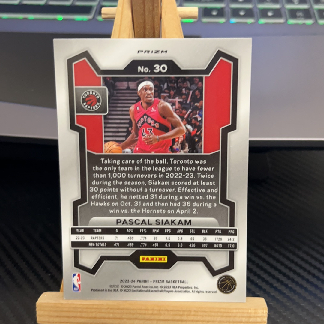 2023-24 Panini Prizm Pascal Siakam 西亚卡姆 猛龙 银折 折射 prizm系列 pz 卡品如图 凑图必备 值得收藏!免费代卖!