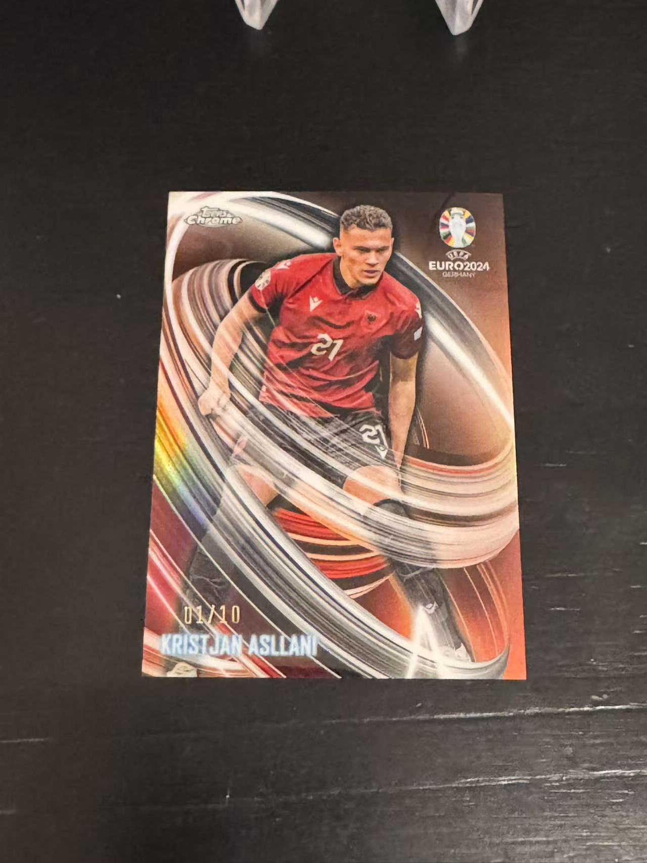 龖2024 Topps Chrome Krist Jan Asllani 阿尔巴尼亚 国家队 阿斯拉尼 欧洲杯 霓虹特卡 01/10编 首编 卡品如图 MJ002S