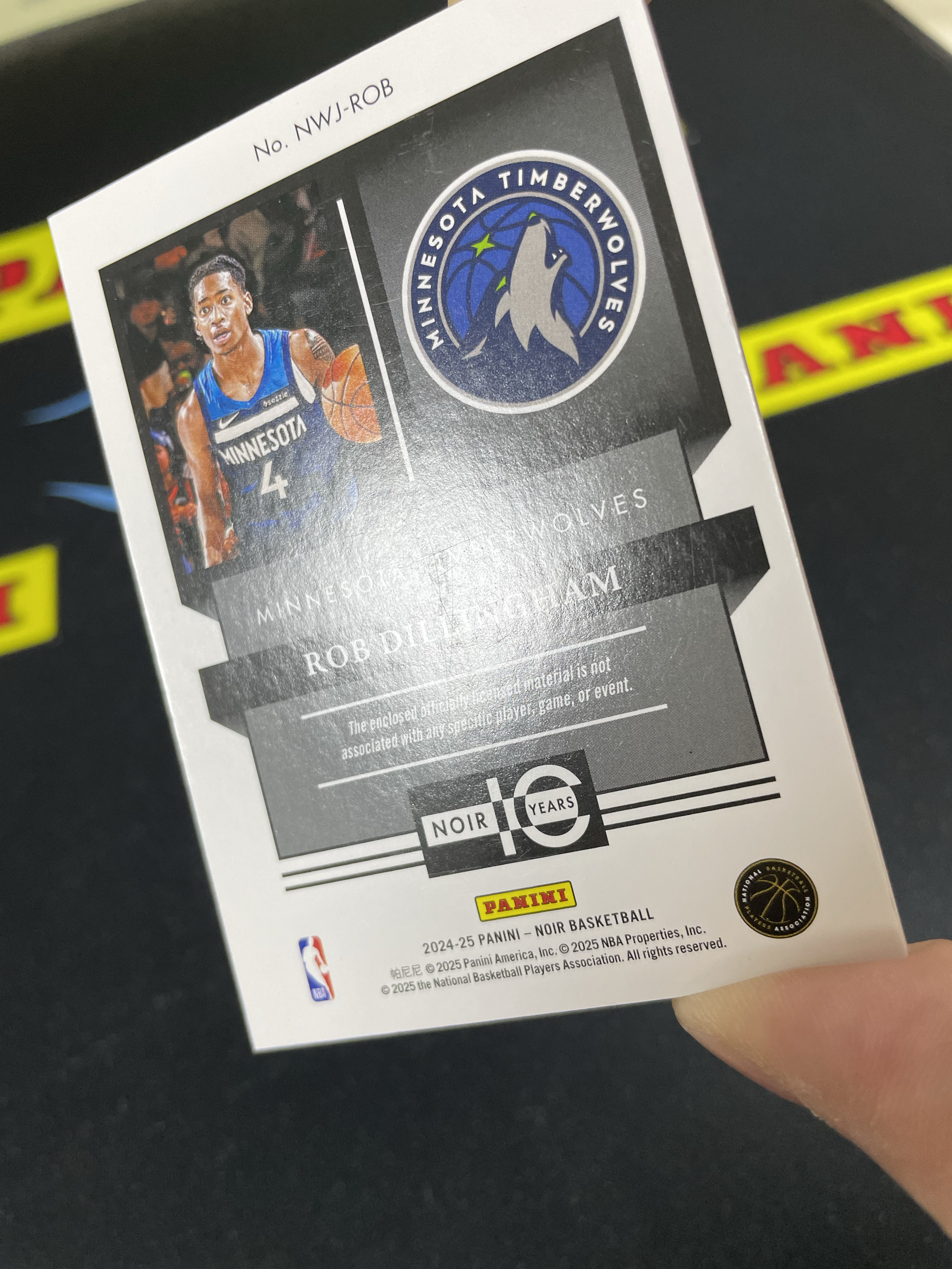 【皮成仙拍卖】 PANINI 2024-25 NOIR 诺尔 森林狼 ROB DILLINGHAM 迪林汉姆 迪林厄姆 新秀 RC Patch 暴力切割 25编 瑕疵如图【只发顺丰】好好少年25