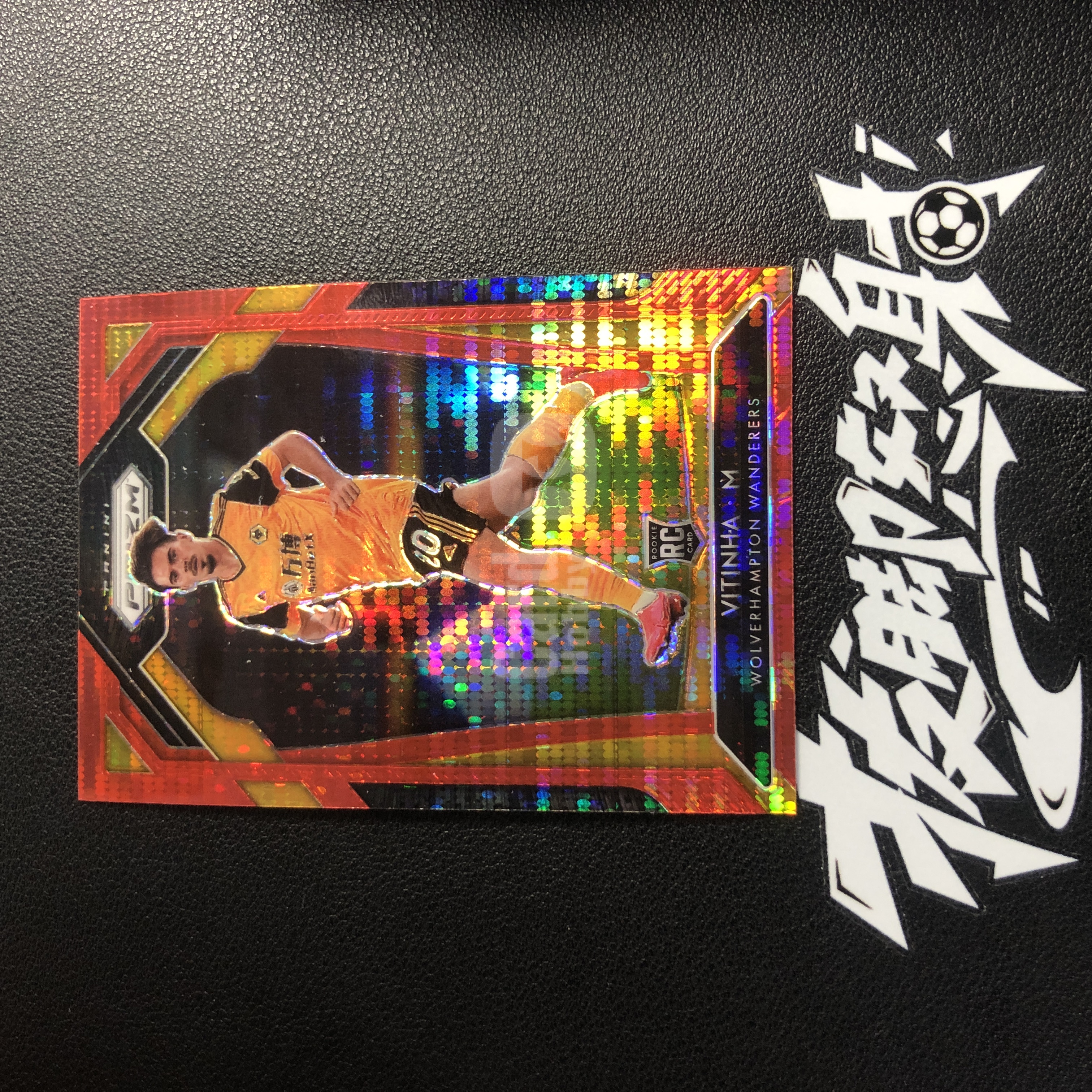 【拔脚代卖】2020-21 Panini Prizm 英超 Vitinha Ferreira 维蒂尼亚 大巴黎 狼队 法国 红折 脉冲折 RC 新秀收藏必备 瑕疵如图｜拔脚强哥BC4