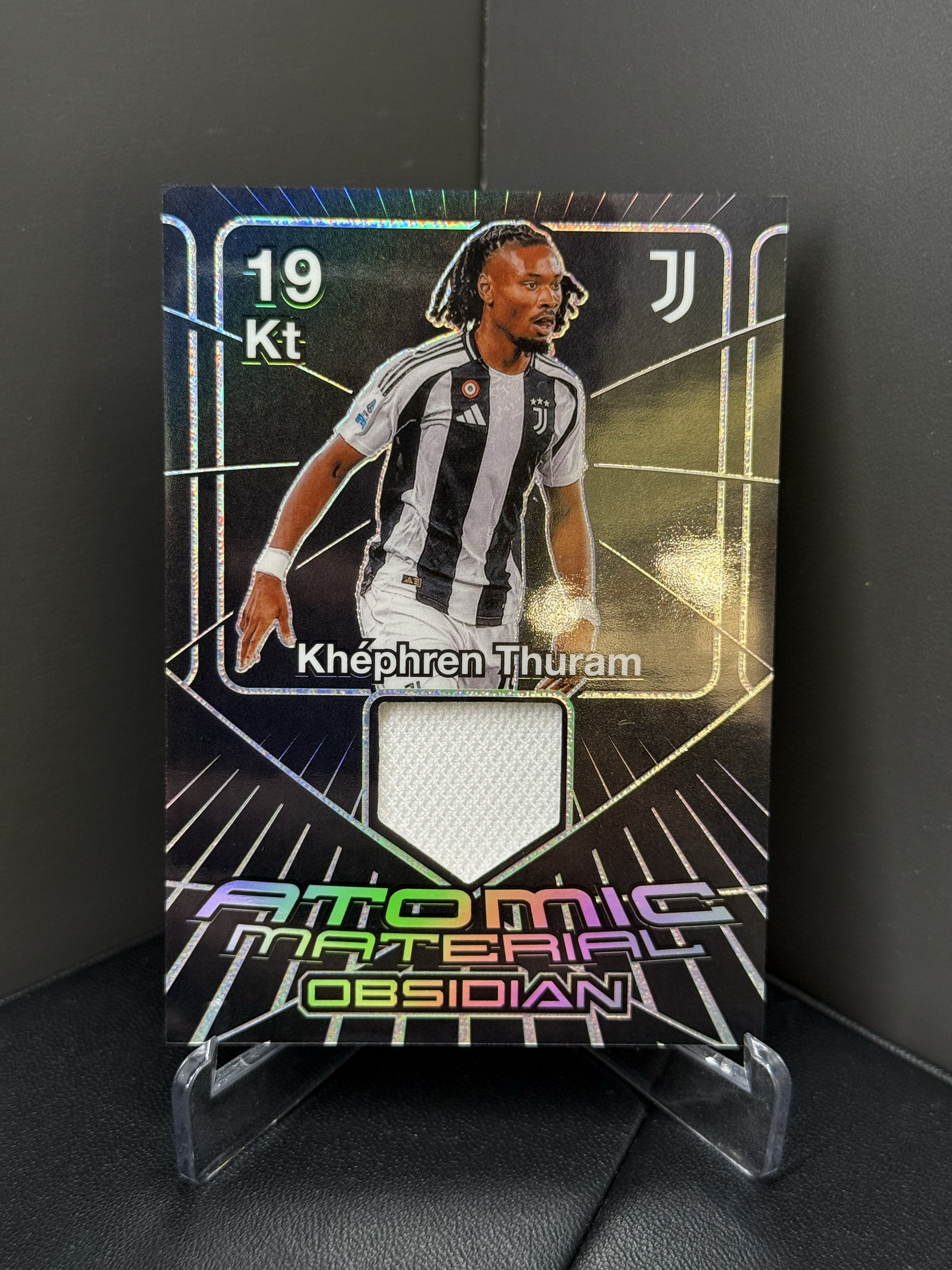 2024-25 Panini Obsidian Khephren Thuram 黑曜石 尤文图斯 凯夫伦 图拉姆 球衣物料 落场亲穿 125编 收藏必备 签字 卡品如图 隔天不合并