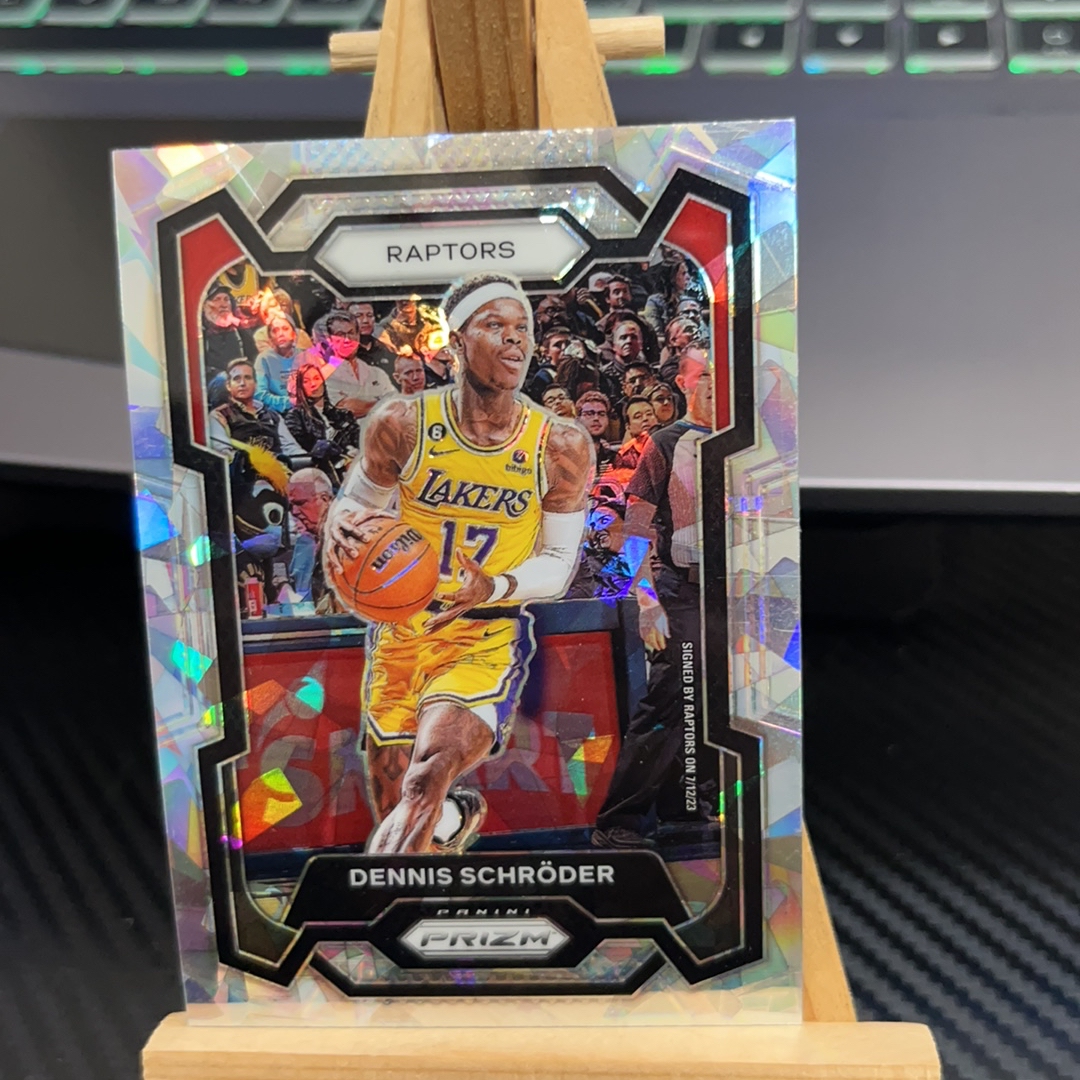 2023-24 Panini Prizm Pascal Siakam 西亚卡姆 猛龙 银折 碎冰折 折射 prizm系列 pz 卡品如图 凑图必备 值得收藏! 免费代卖!