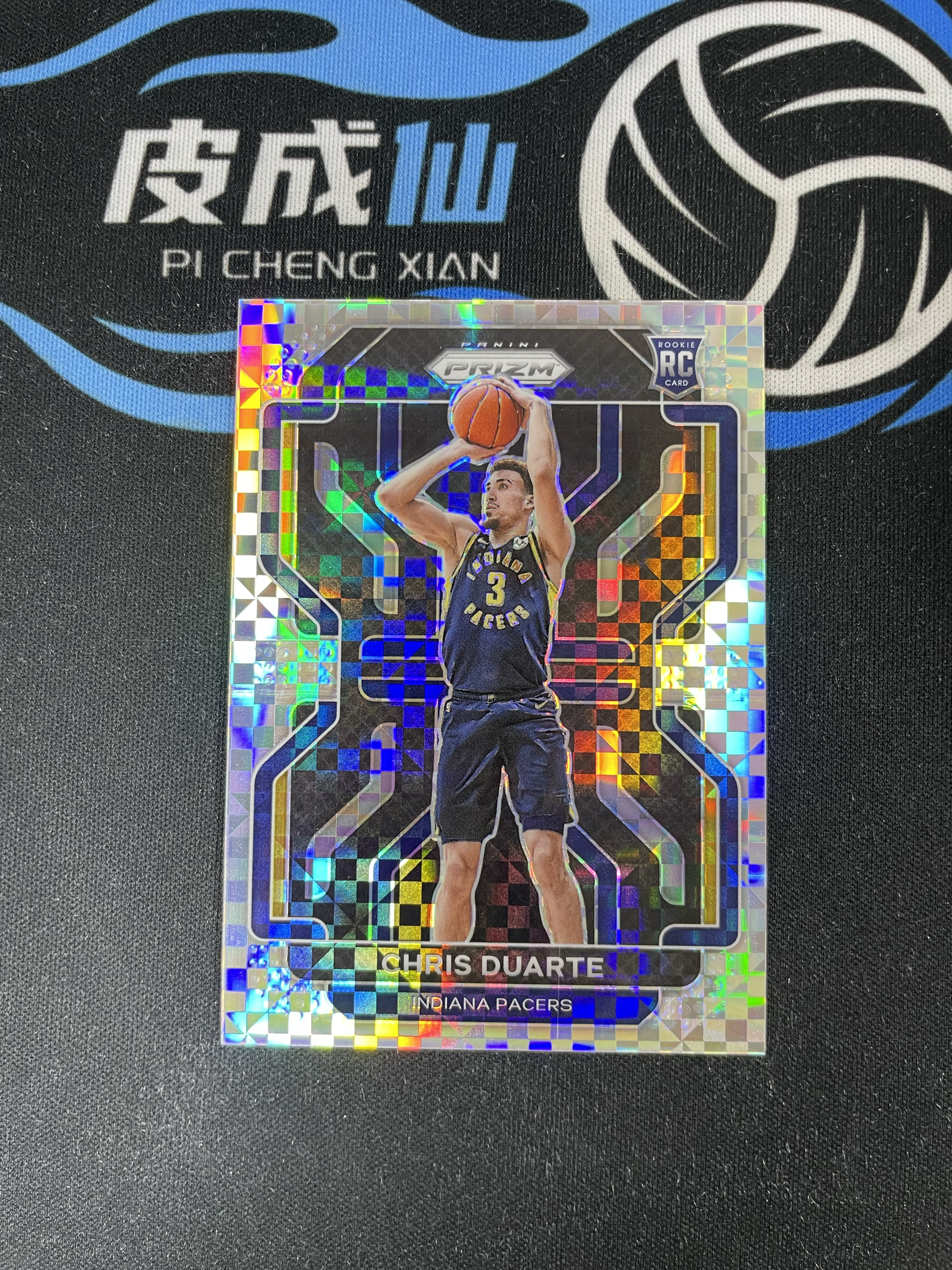 【皮成仙拍卖 统一手续费6%】PANINI 21-22 PRIZM 幸运信封 步行者 CHRIS DUARTE 克里斯杜阿尔特 杜瓦特 新秀 RC 棋盘折 1/8编 首编 瑕疵如图【只发顺丰】北境19