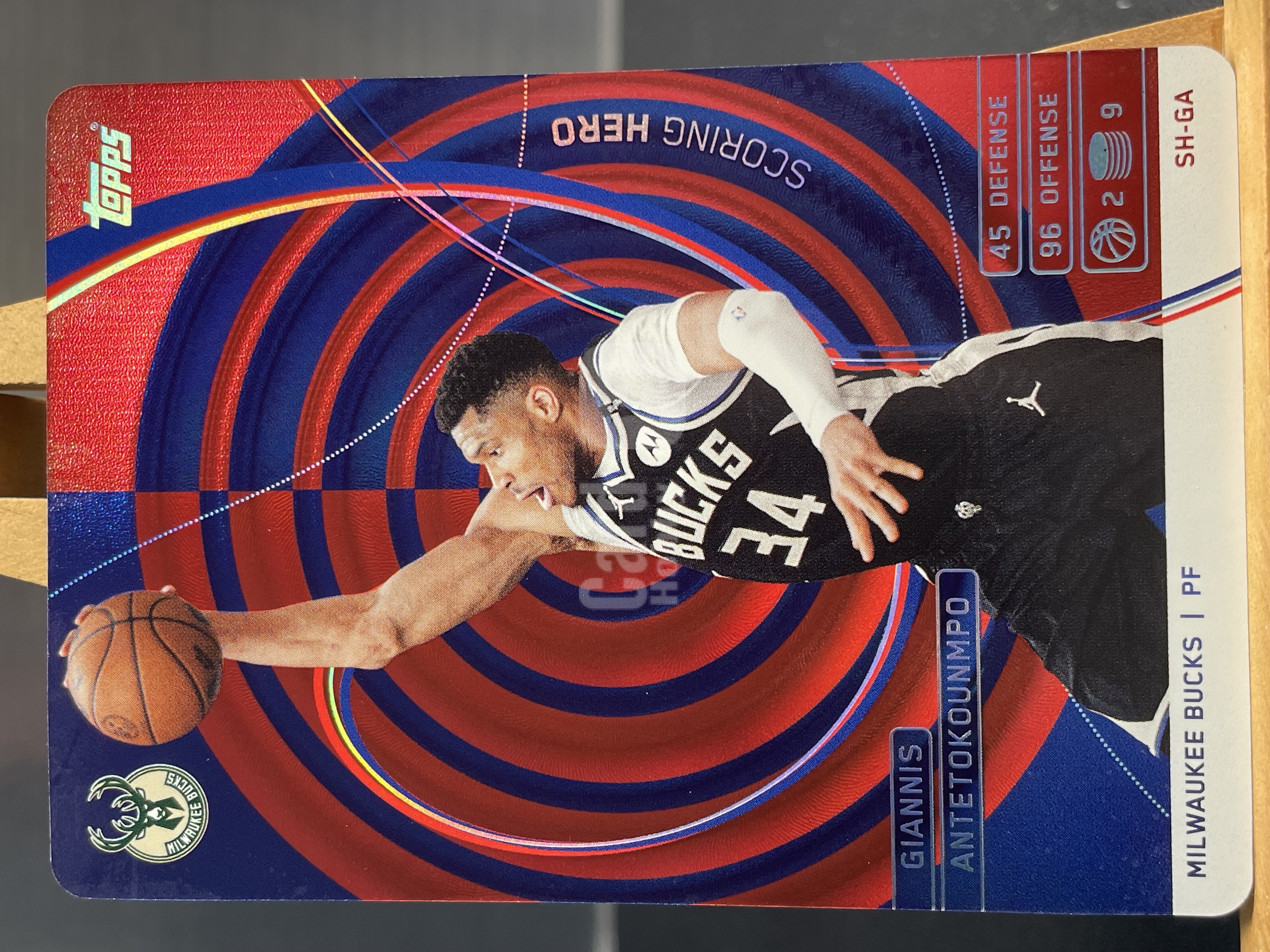 (T3) 2025 TOPPS 折射 字母哥 扬尼斯 阿德托昆博 雄鹿 实卡好看 收藏凑套必备 卡品如图!!!