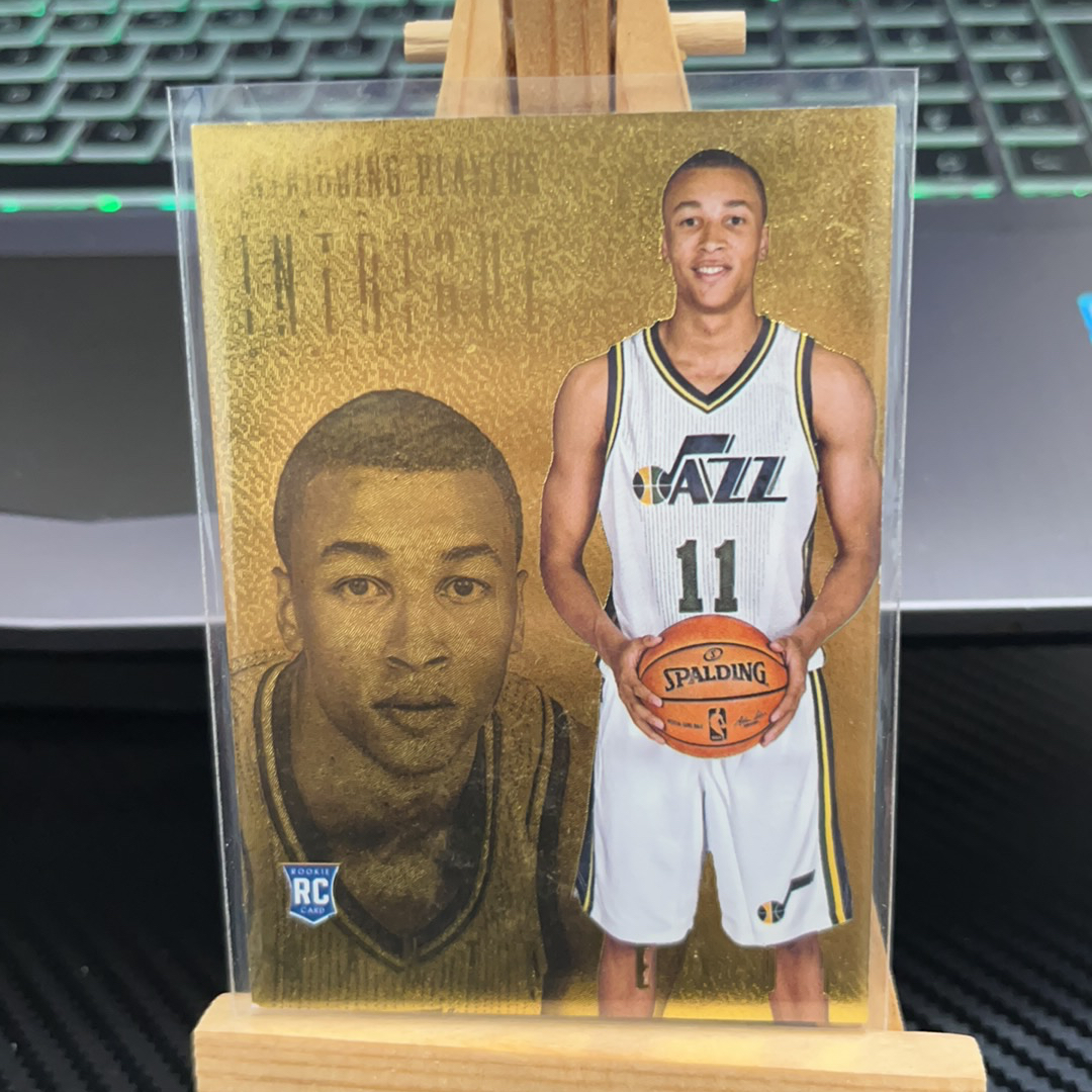 2013-14 Panini Intrigue Dante Exum RC 丹特 艾萨姆 爵士 新秀 折射 阴谋系列 卡品如图 凑图必备 值得收藏!免费代卖!