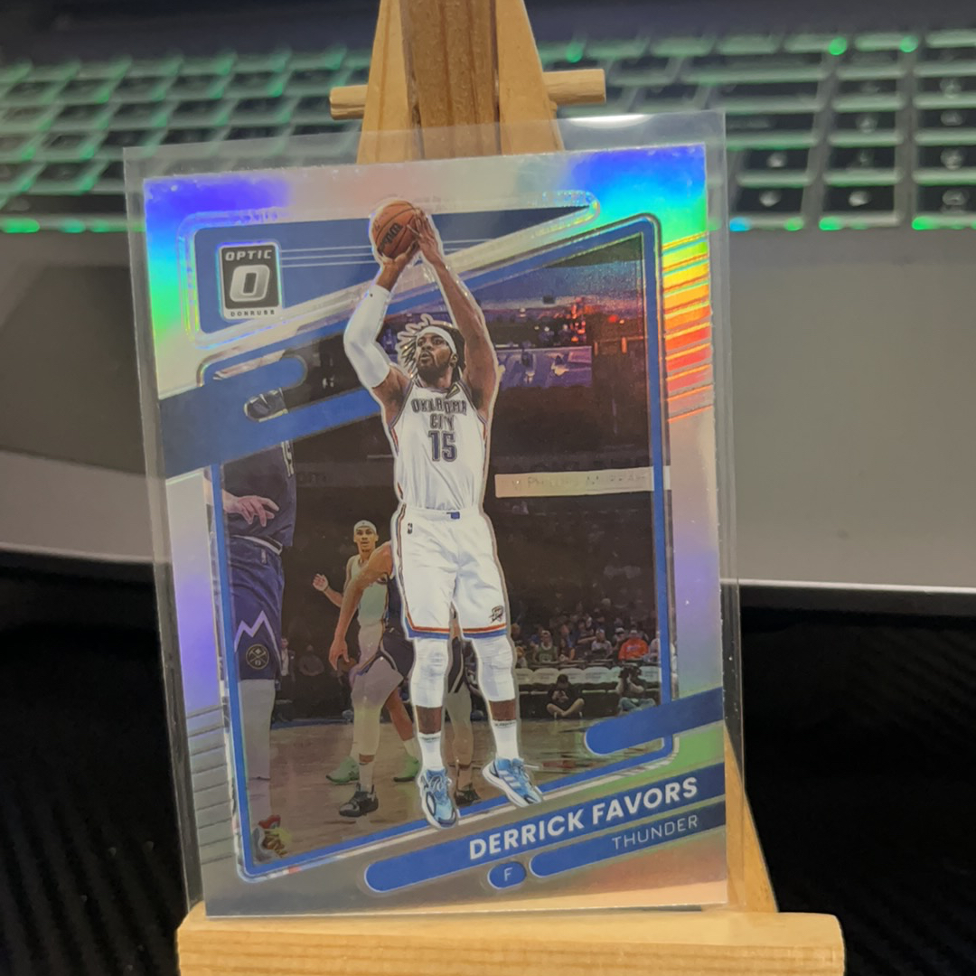 2021-22 Panini Donruss Derrick Favors 费沃斯 雷霆 折射 银折 杜蕾斯 optic op 卡品如图 凑图必备 值得收藏!免费代卖