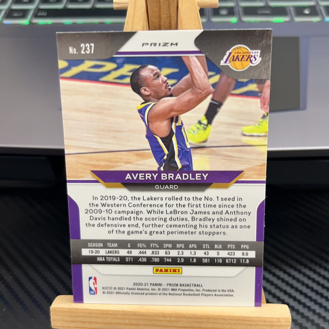2020-21 Panini Prizm Avery Bradley 艾弗里 布拉德利 湖人 紫波纹 紫折 折射 prizm系列 pz 卡品如图 凑图必备 值得收藏! 免费代卖!