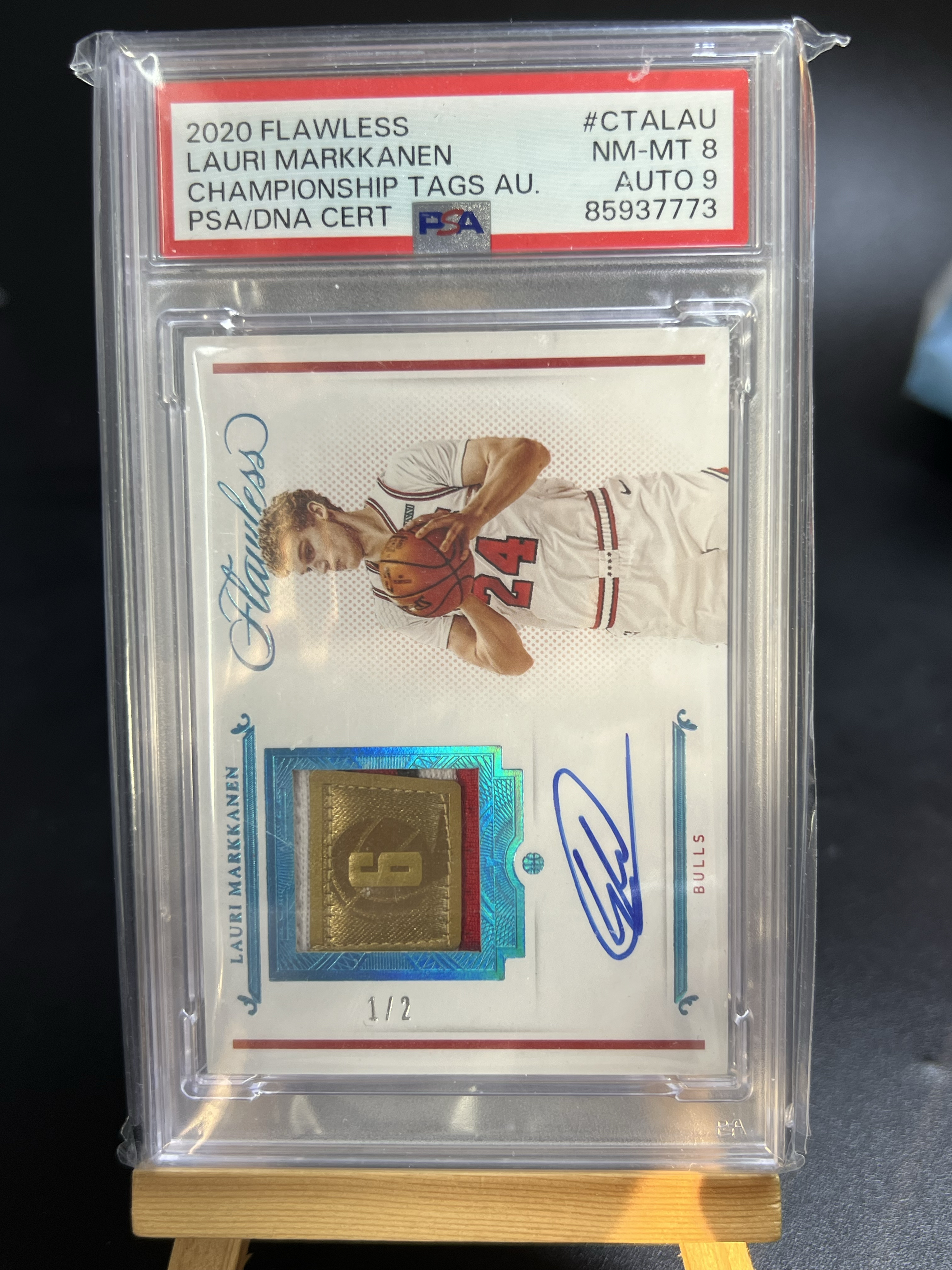 2020-21 Panini Flawless Lauri Markkanen 手提 公牛 马尔卡宁 签字 卡签 球衣 物料 patch 冠军 TAG 1/2编 湖水蓝 爵士 芬兰战神 psa8 魔丸