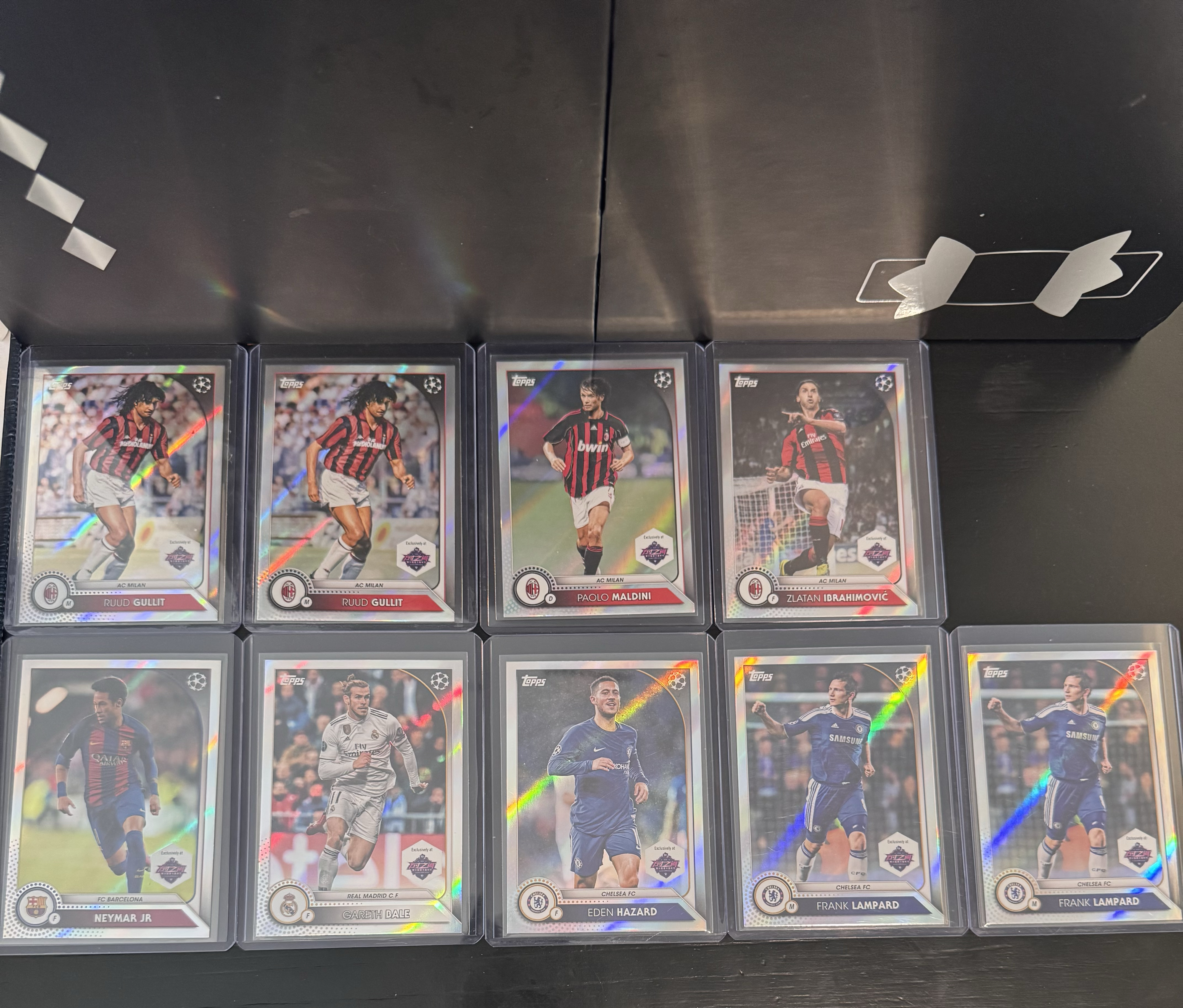 曌 2025 Topps睿卡潮玩嘉年华方寸之间十周年限定卡包 展会包 会展包 古力特 马尔蒂尼 伊布 内马尔 贝尔 阿扎尔 兰帕德 米兰 切尔西 巴萨 9张打包 lot MJ002M