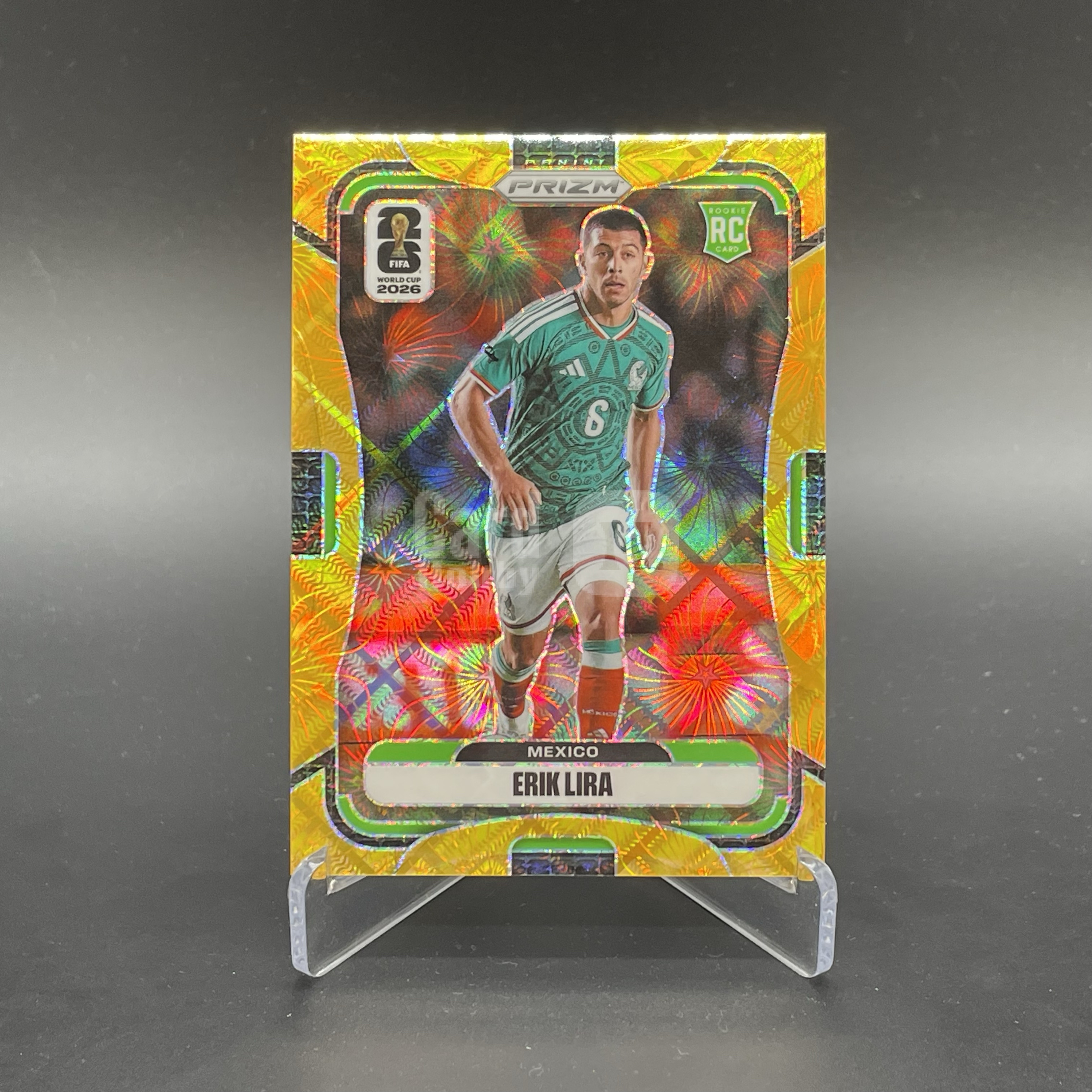 2026 Panini Prizm World Cup Erik Lira RC 美加墨世界杯 墨西哥 新秀 埃里克 利拉 02/10编 金折 金烟花折 稀少超低编 潜力新星 投资佳品 品如图 JJ