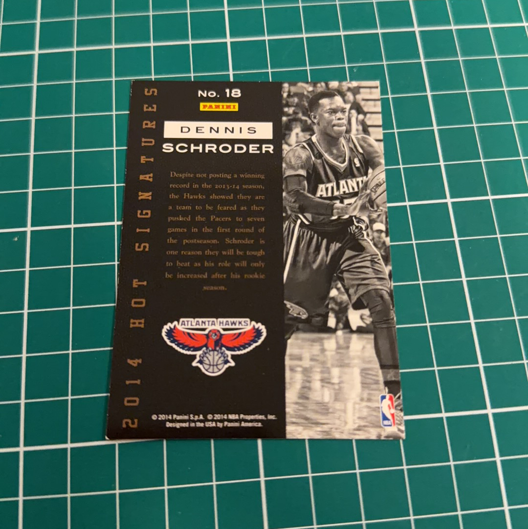 2014-15 Panini Americana Dennis Schroder S.p.a.丹尼斯施罗德 小黑 金签卡 签名 签字 烫金印签 十年老卡 绝版卡 稀有大比例 白边