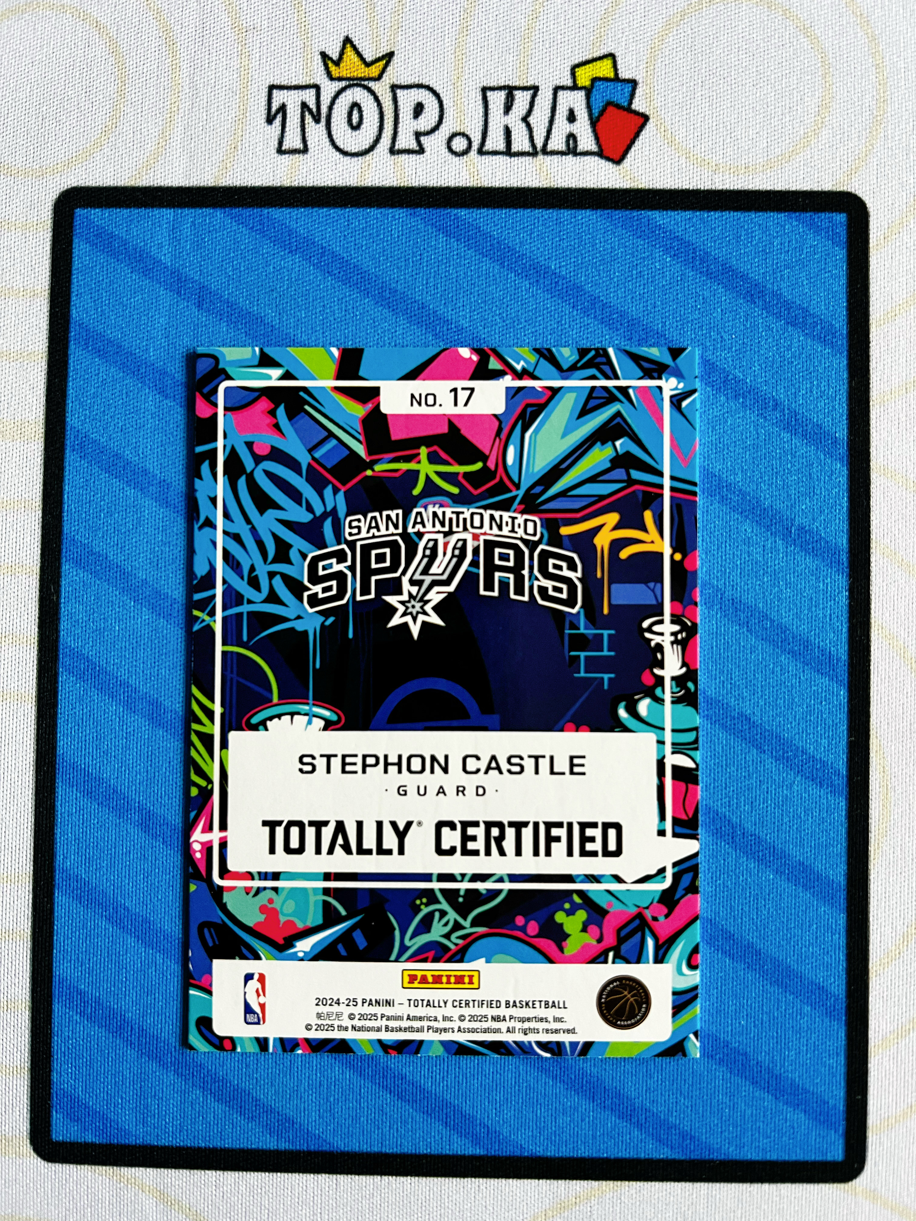 【顶尖卡社】2024-25 Panini Totally Certified Stephon Castle 卫生巾 马刺 斯蒂芬 卡斯尔 新秀RC 大比例 涂鸦特卡 银折 详情看描述 卡品如图【灰】
