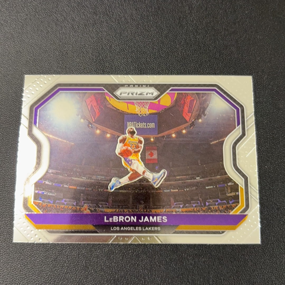 2020-21 panini prizm LeBron James 湖人 勒布朗 詹姆斯 老詹 詹皇 剪刀脚 专收必备 瑕疵看图 第一张 东契奇 sga 库里 文班亚马 詹姆斯