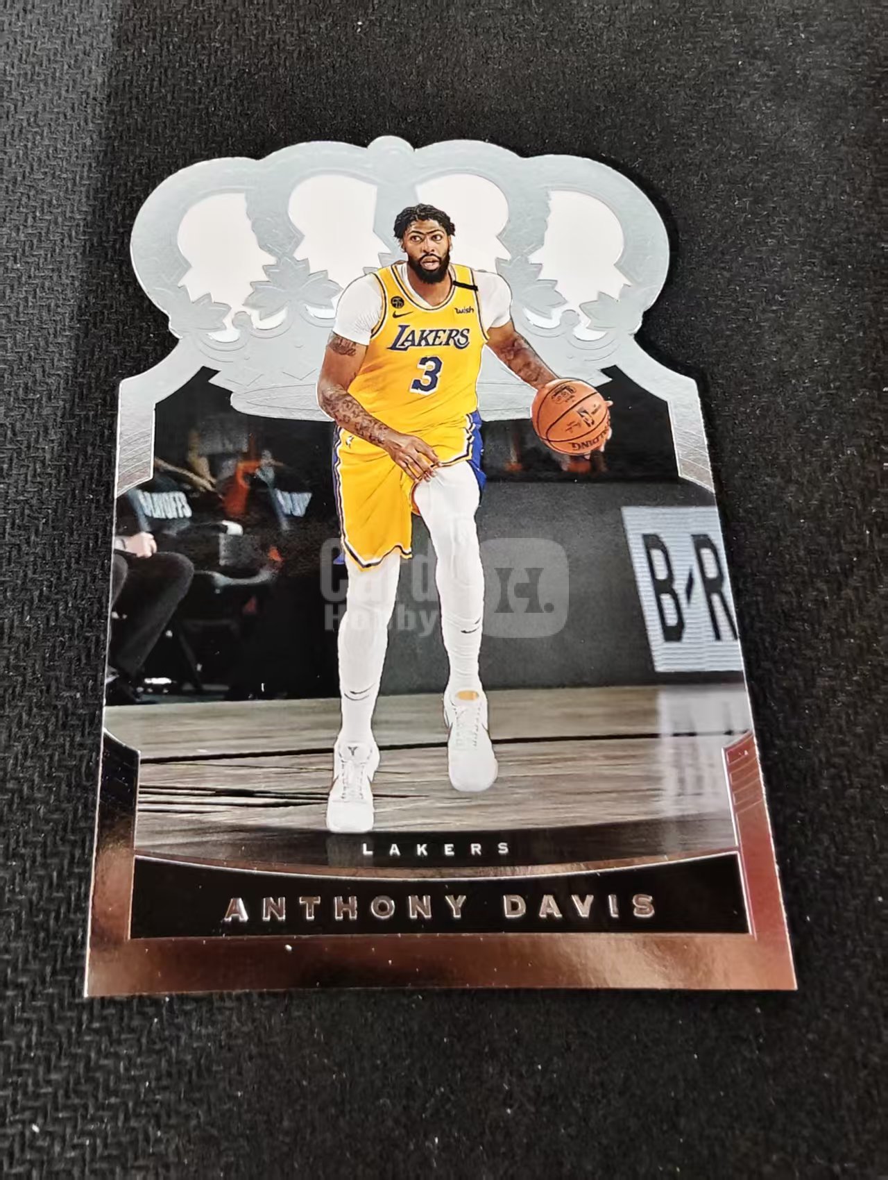 2020-21 Panini Crown Royale ANTHONY DAVIS 安东尼 戴维斯 浓眉 湖人 皇冠 异形 划痕 边角瑕疵 #59
