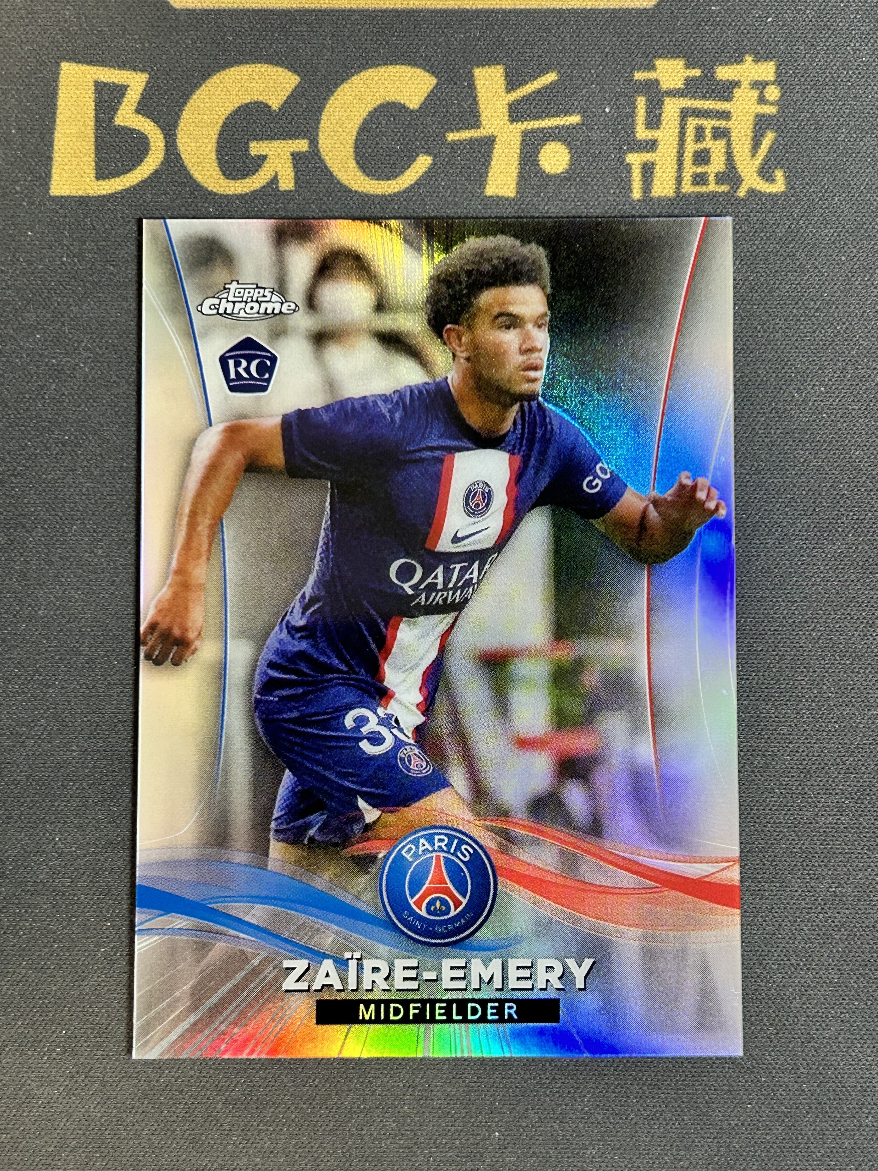 『BGC卡藏』2022-23 Topps Chrome Paris Saint Germain 巴黎圣日耳曼 高端队盒 新秀 RC Emery 埃梅里 58/75 银折 卡品如图 ZY