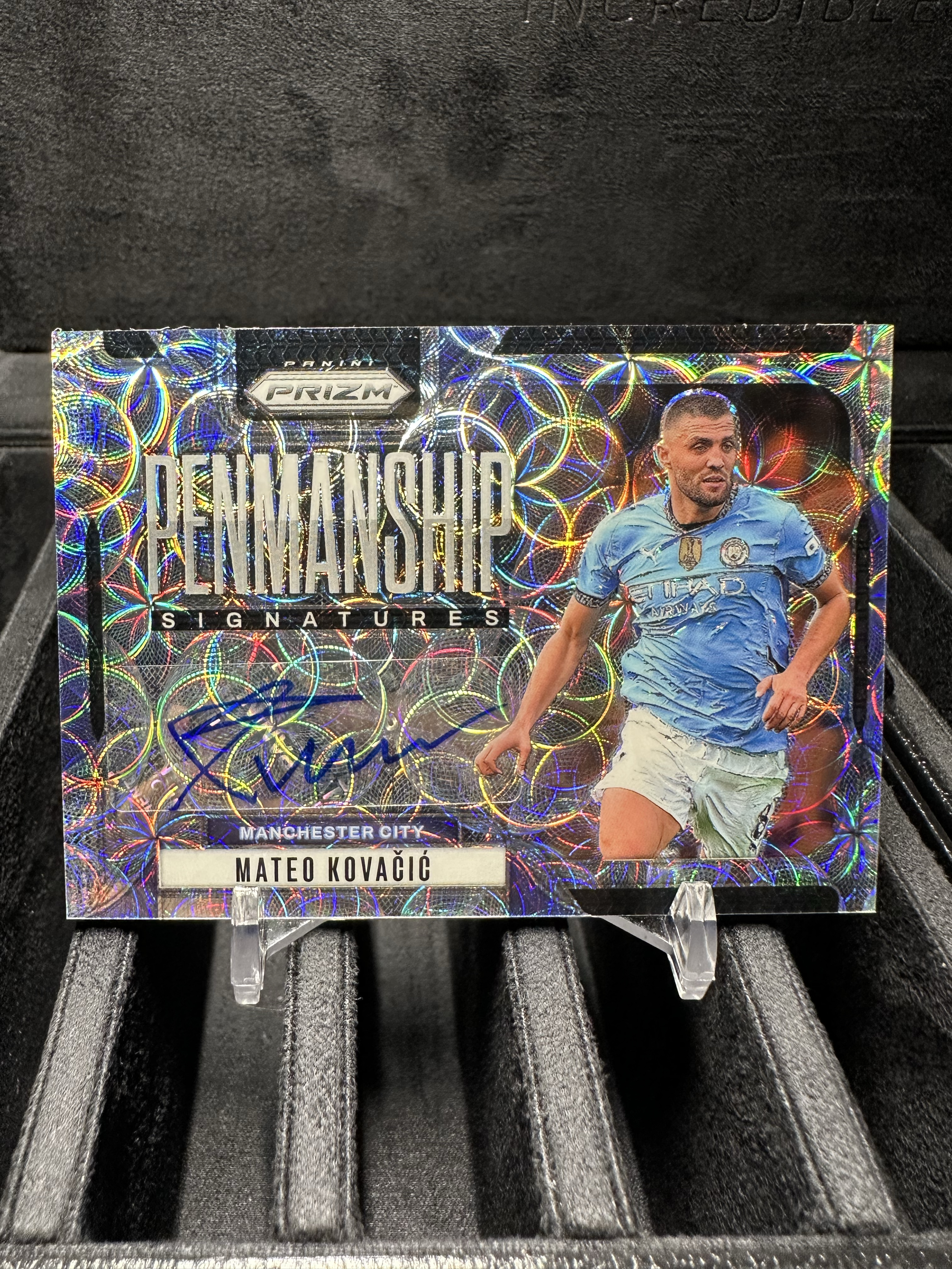 2025 Panini Prizm Mateo Kovacic 科瓦契奇 签字 书法签 猝死独占圈圈折 英超蓝月曼城主力 末年pz收藏价值高 折射天花板卡品如图 蓝军切尔西功勋皇马旧将收藏
