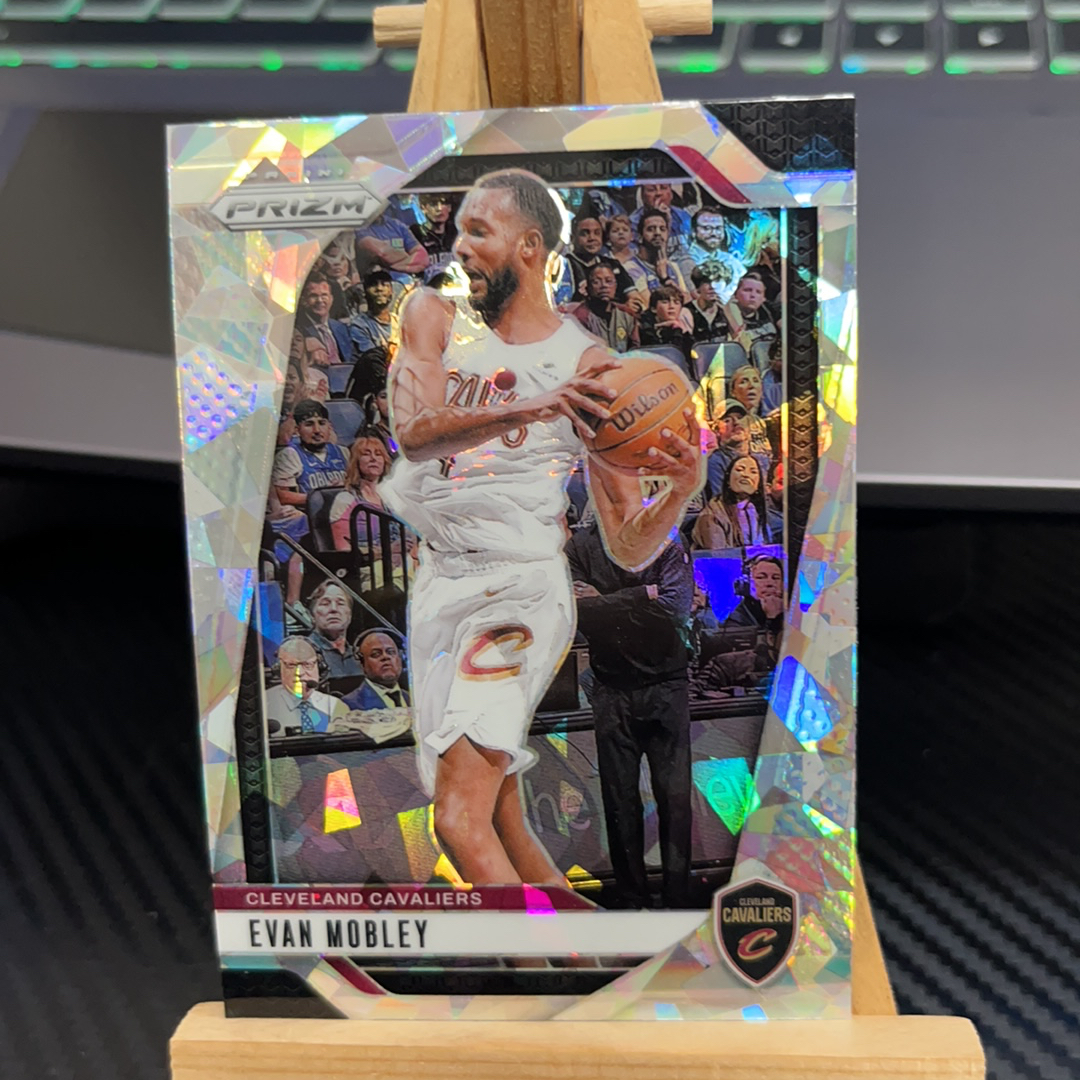 2024-25 Panini Prizm Evan Mobley 埃文 莫布利 骑士 银碎冰 银折 折射 prizm系列 pz 卡品如图 凑图必备 值得收藏! 免费代卖!
