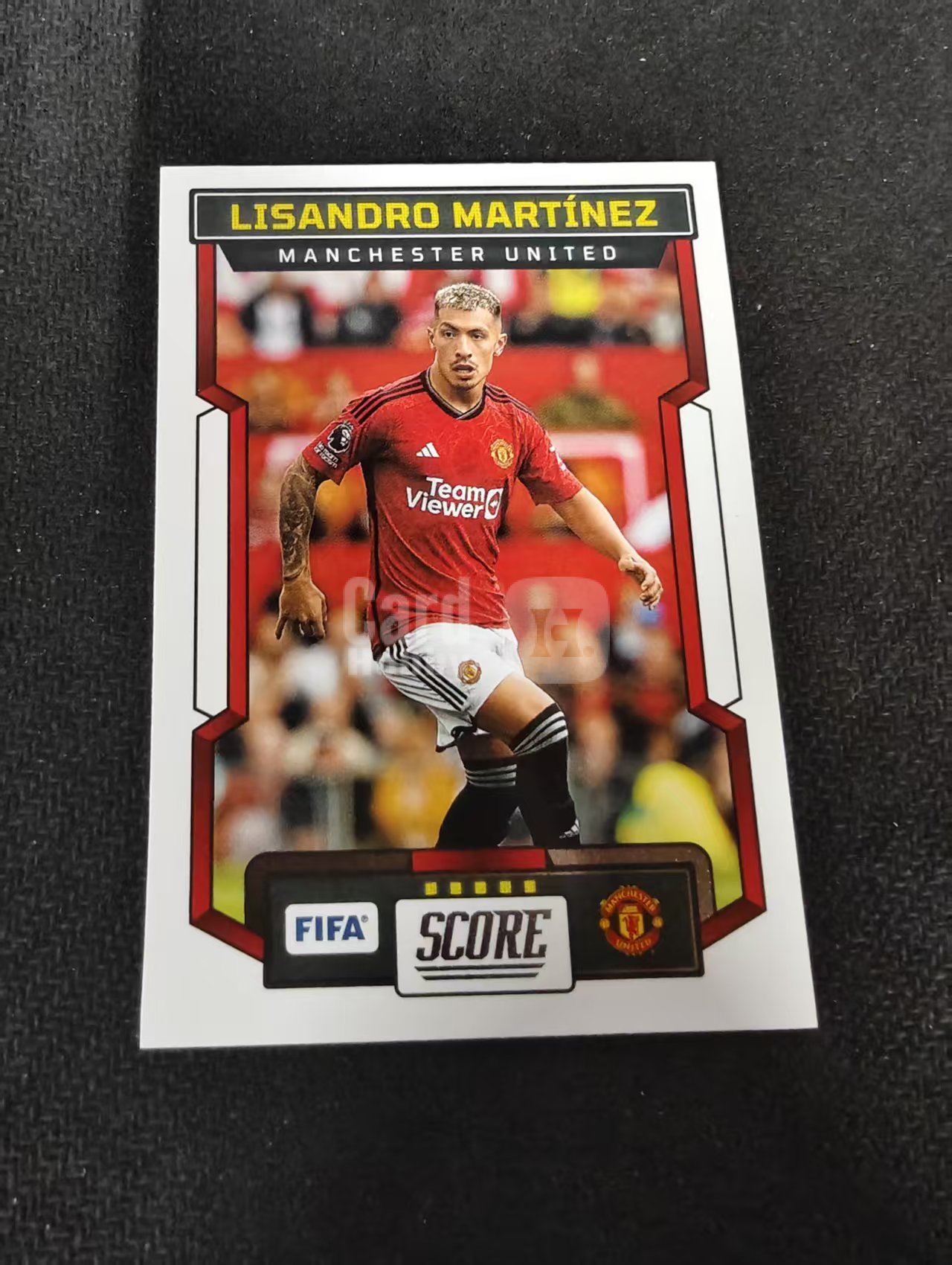 【可合并,不累计】2023-24 Panini Score Lisandro Martinez 曼联 利桑德罗 马丁内斯 FIFA 划痕 边角瑕疵 #159