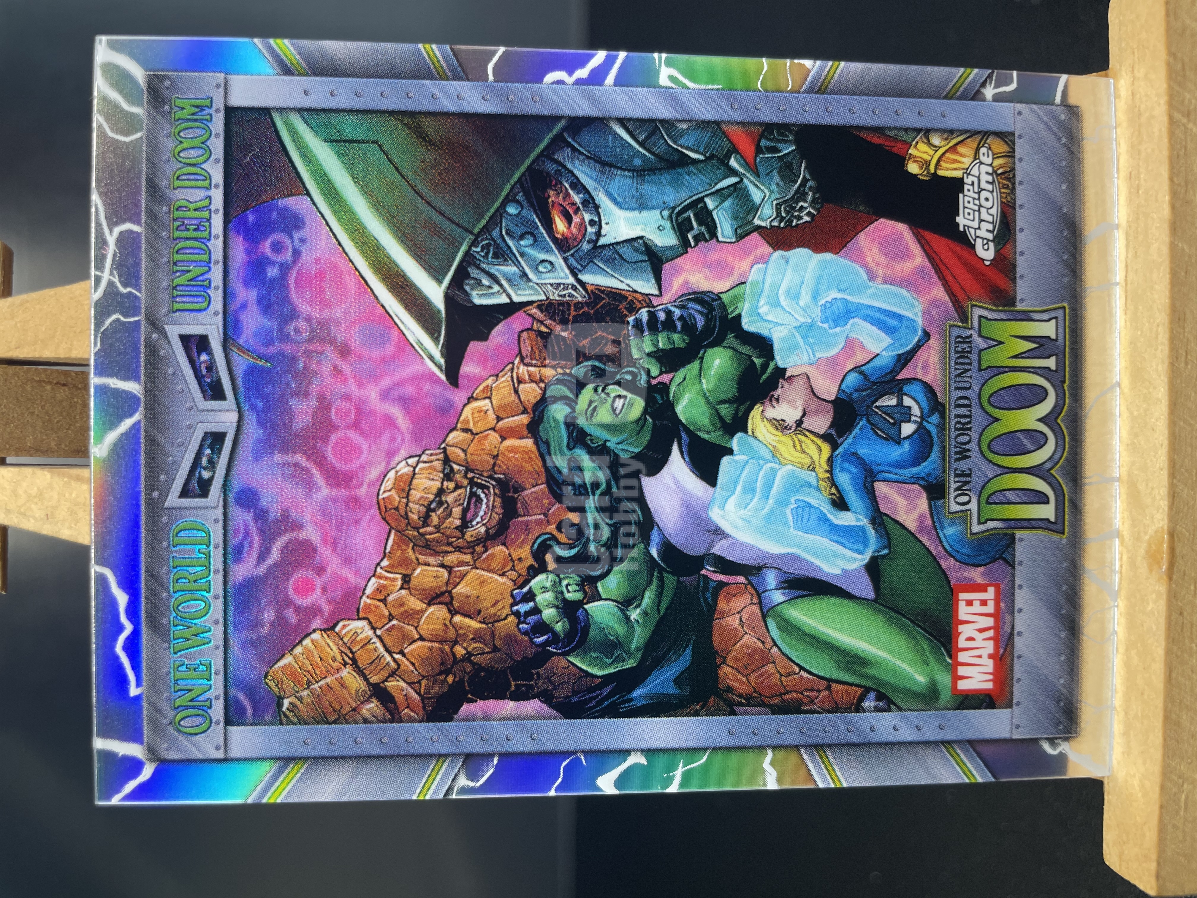 (B6)2026 TOPPS MARVEL 折射 神奇四侠对战毁灭博士 实卡好看 收藏凑套必备 卡品如图 !!!