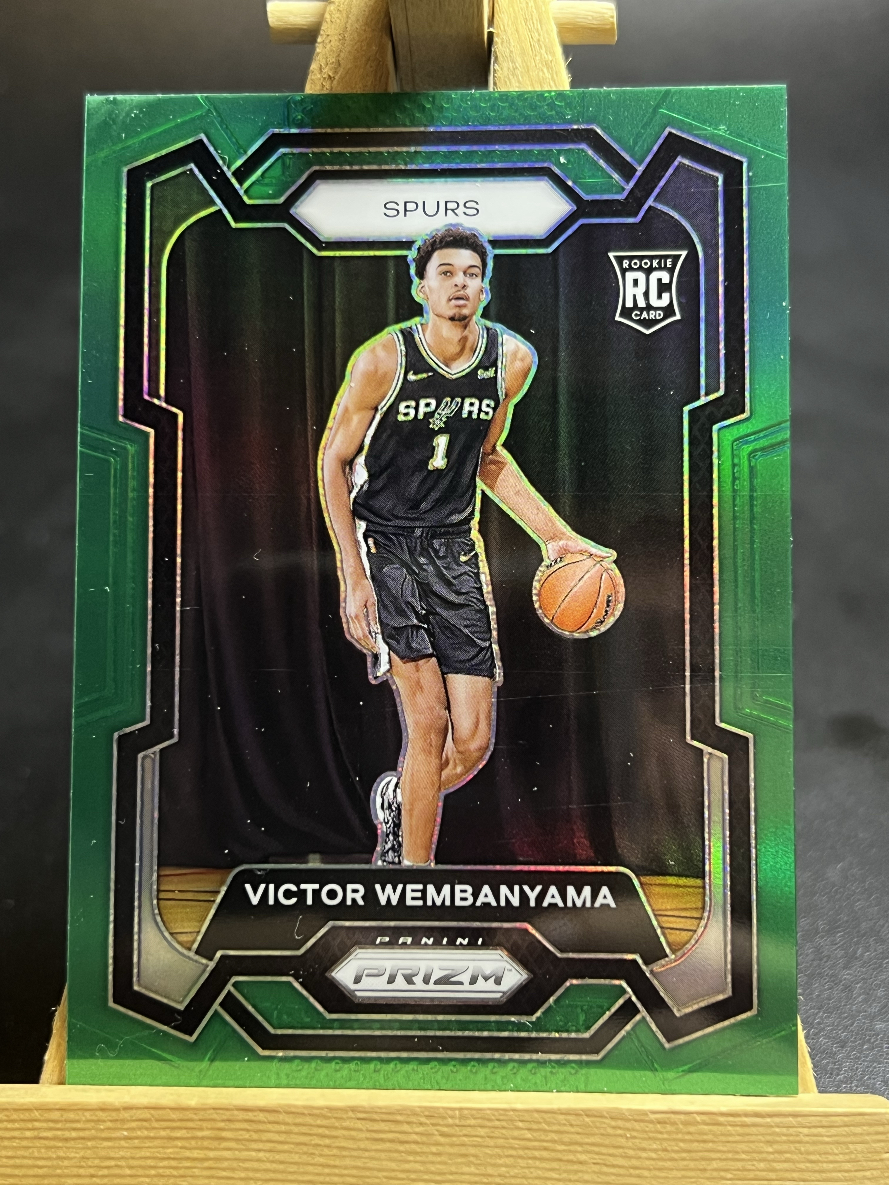 2023-24 Panini Prizm Victor Wembanyama PZ 马刺 文班亚马 斑马 新秀RC 绿折 瑕疵如图 李哥 叉叉拍卖