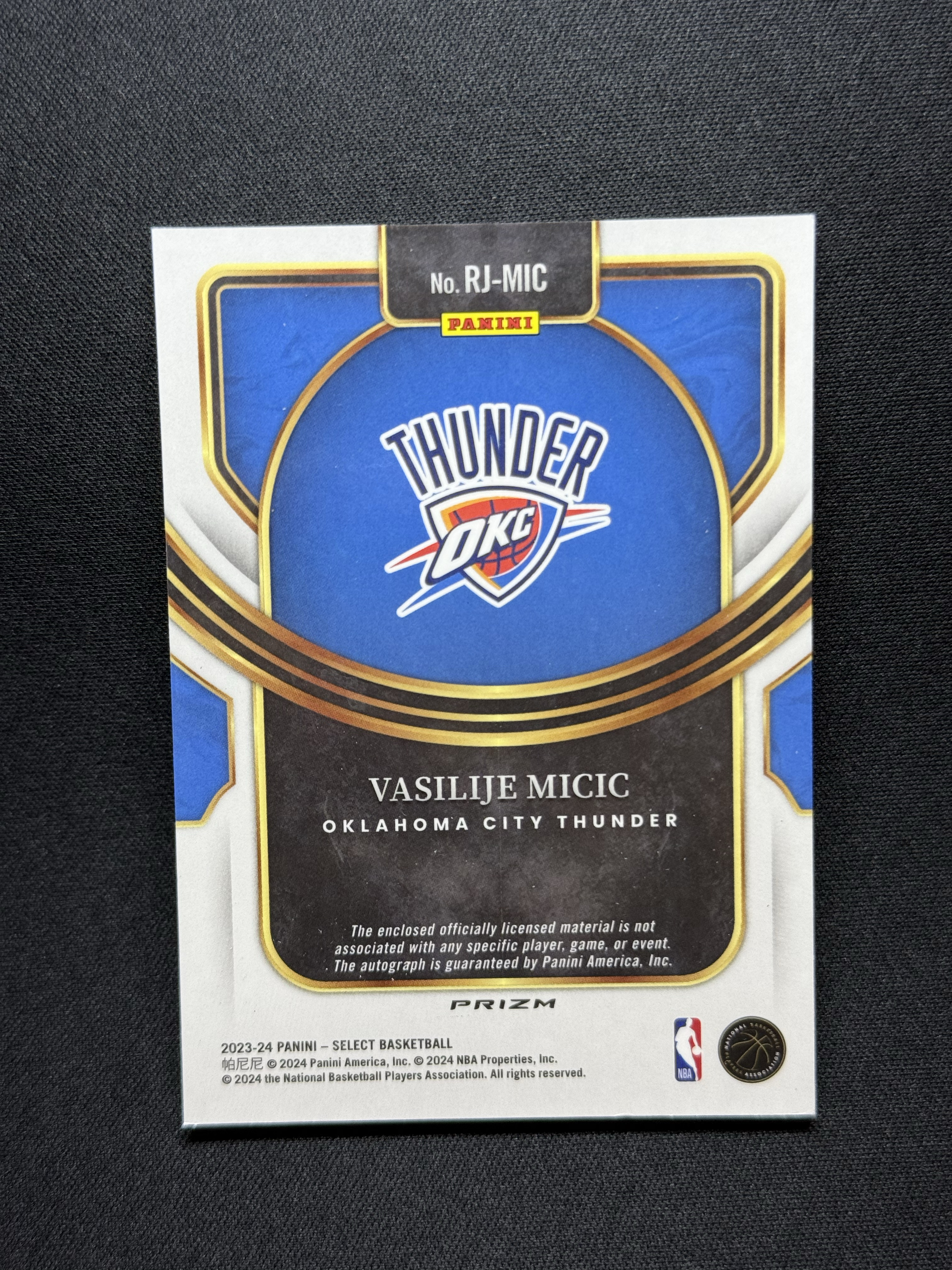 2023-24 Panini Select Vasilije Micic RC 【小贝代拍】Select 雷霆 新秀 米齐奇 米西奇 小窗 球衣物料 暴力切割 签字 RJA 银泡泡折 微瑕 H WSH