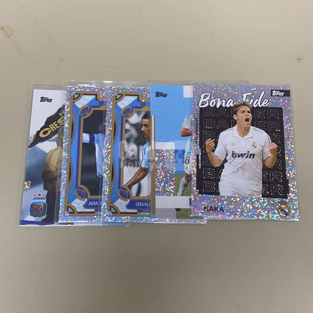 【小牛代拍】2025-26 Topps Real Madrid Team Set Kaka 皇马队盒 皇家马德里 卡卡 圣卡西王子 真正的球员 特卡 折射 打包 卡品如图(车仔面)