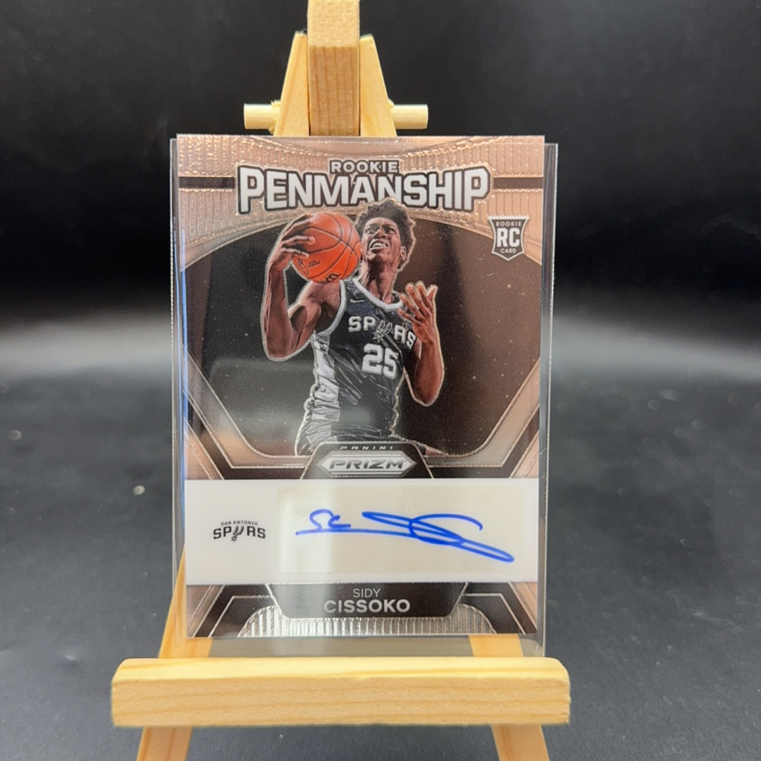 【Roseee代卖】2023-24 Panini Prizm Sidy Cissoko RC PZ 西迪 西索科 马刺队 新秀 PENMANSHIP签 签字 贴签 青