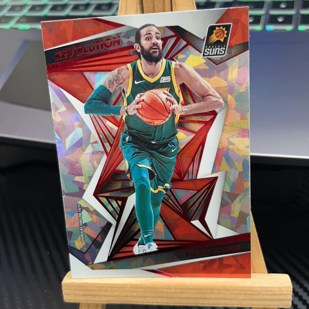 2019-20 Panini Revolution Ricky Rubio 里基 鲁比奥 太阳 折射 革命系列 卡品如图 凑图必备 值得收藏!免费代卖!
