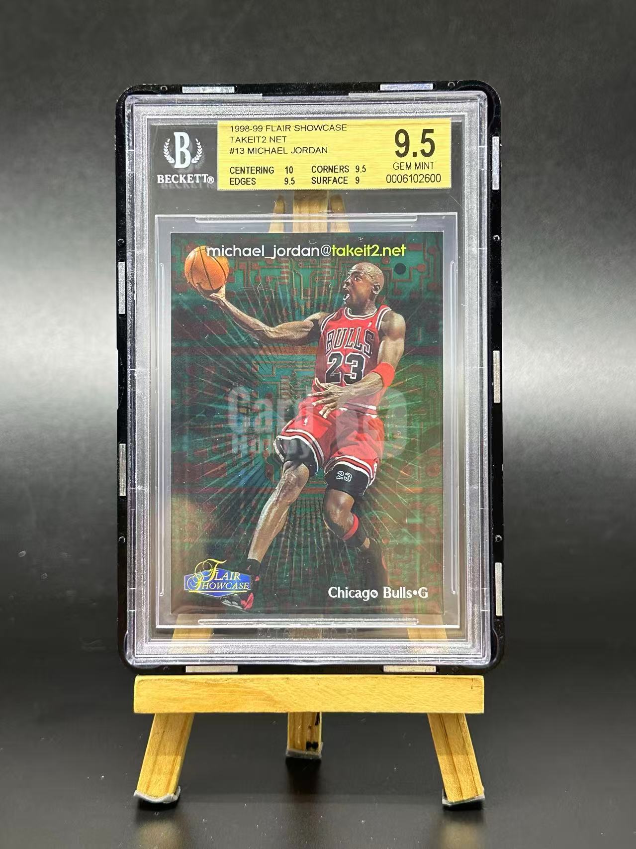 1998-99 Fleer Showcase Michael Jordan 【烦烦拍卖】公牛 迈克尔乔丹 篮球之神 Takeit2.net 电路板 顶级老特 BGS金标9.5 流出版 无编 Damon