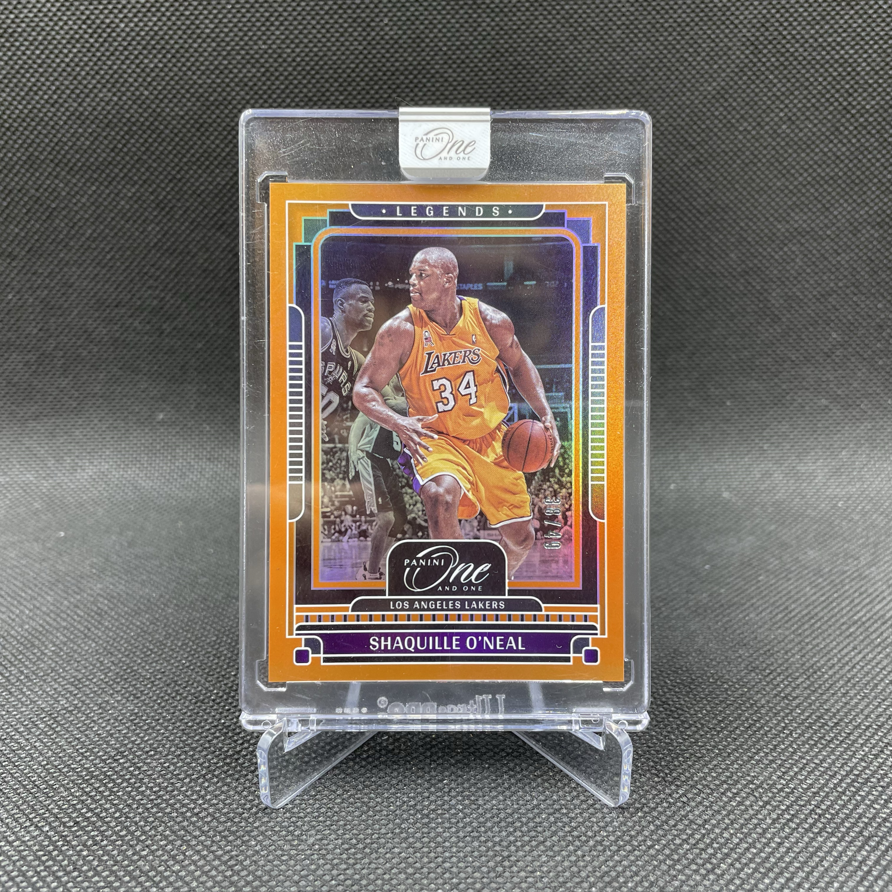 2024-25 Panini One and One Shaquille O'Neal 【无界代卖】湖人 沙奎尔 奥尼尔 大鲨鱼 38/49编 Base 橙折 原封砖 传奇中锋 品如图 不累计 He