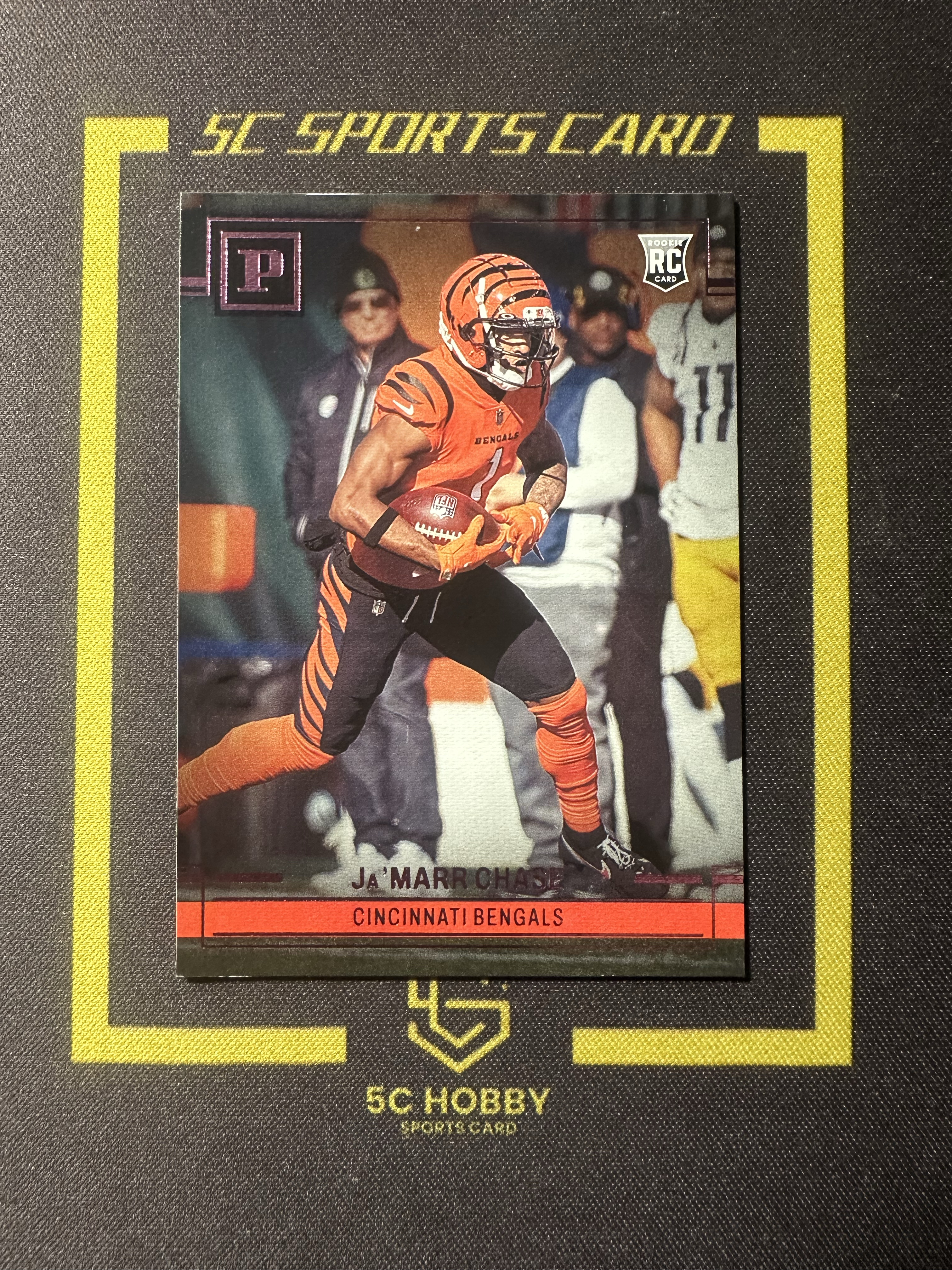 【主演出卡】 2021 橄榄球 编年史 猛虎队 顶级好秀 贾马尔 蔡司 新秀 base RC 油画质感