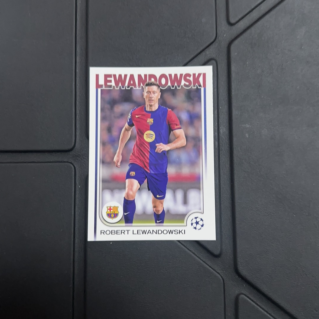 2024-25 Topps Chrome Robert Lewandowksi 莱万 巴萨 TC base 卡品如图 不包卡品