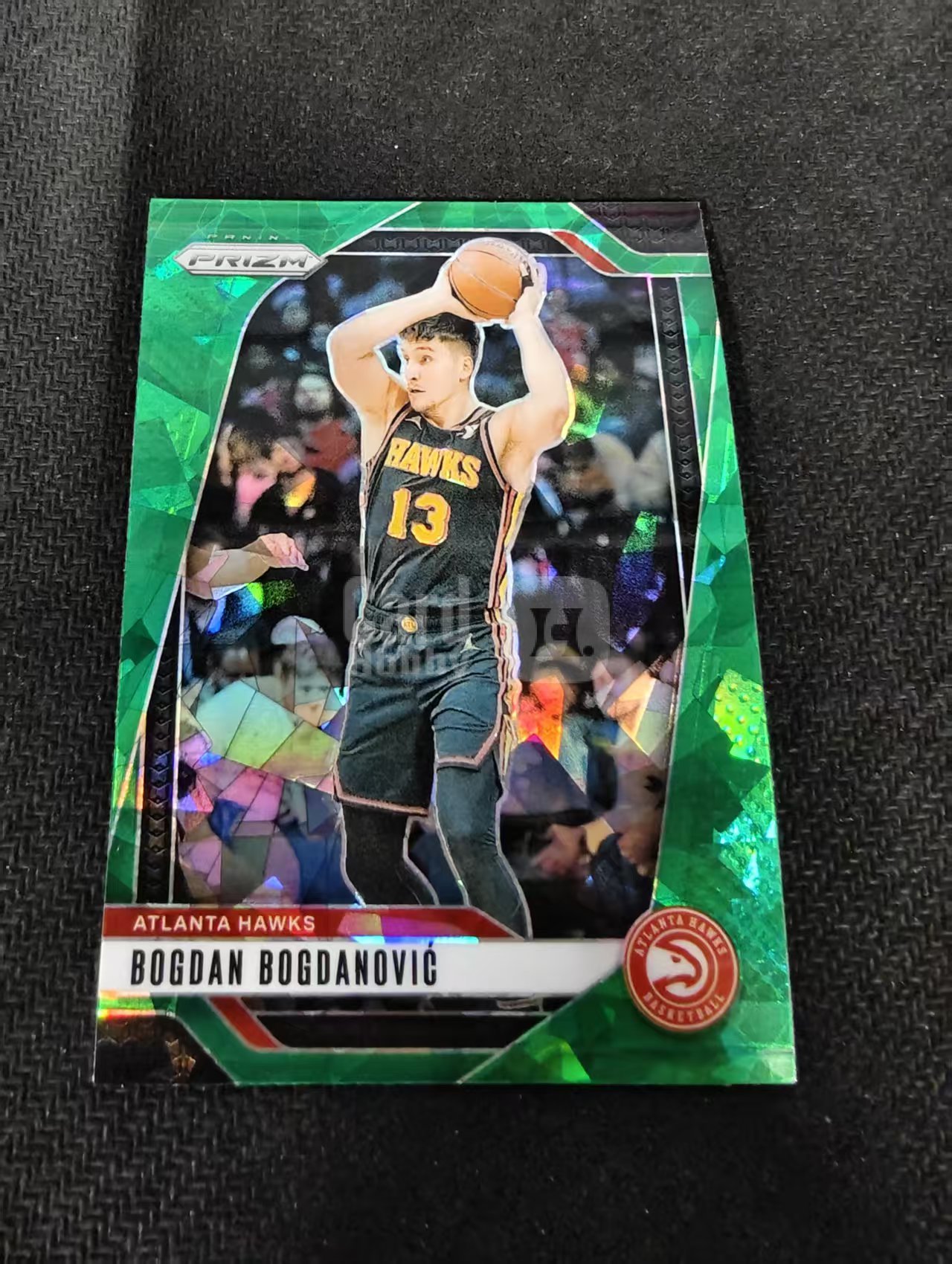 2024-25 Panini Prizm Bogdan Bogdanovic 博格丹 博格达诺维奇 老鹰 绿碎冰 PZ 划痕 边角瑕疵 #105