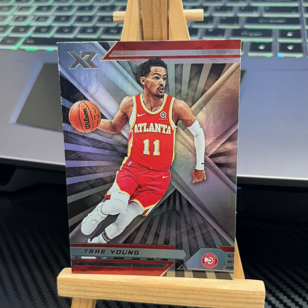 2021-22 Panini Chronicles Trae Young 特雷杨 老鹰 银折 折射 编年史系列 卡品如图 凑图必备 值得收藏!免费代卖!