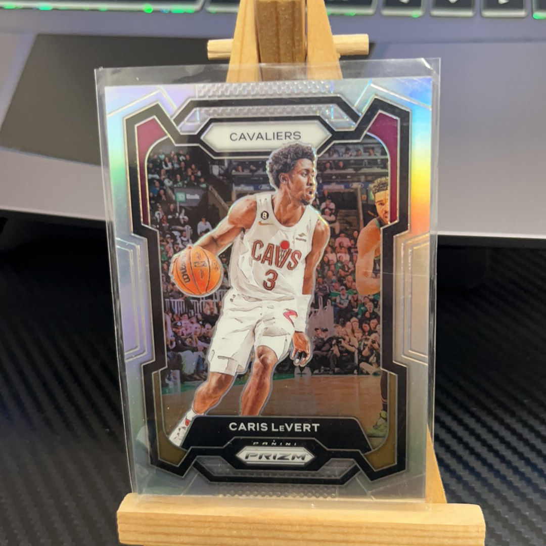 2023-24 Panini Prizm Caris LeVert 卡里斯 赖夫特 骑士 银折 折射 prizm系列 pz 卡品如图 凑图必备 值得收藏!免费代卖!