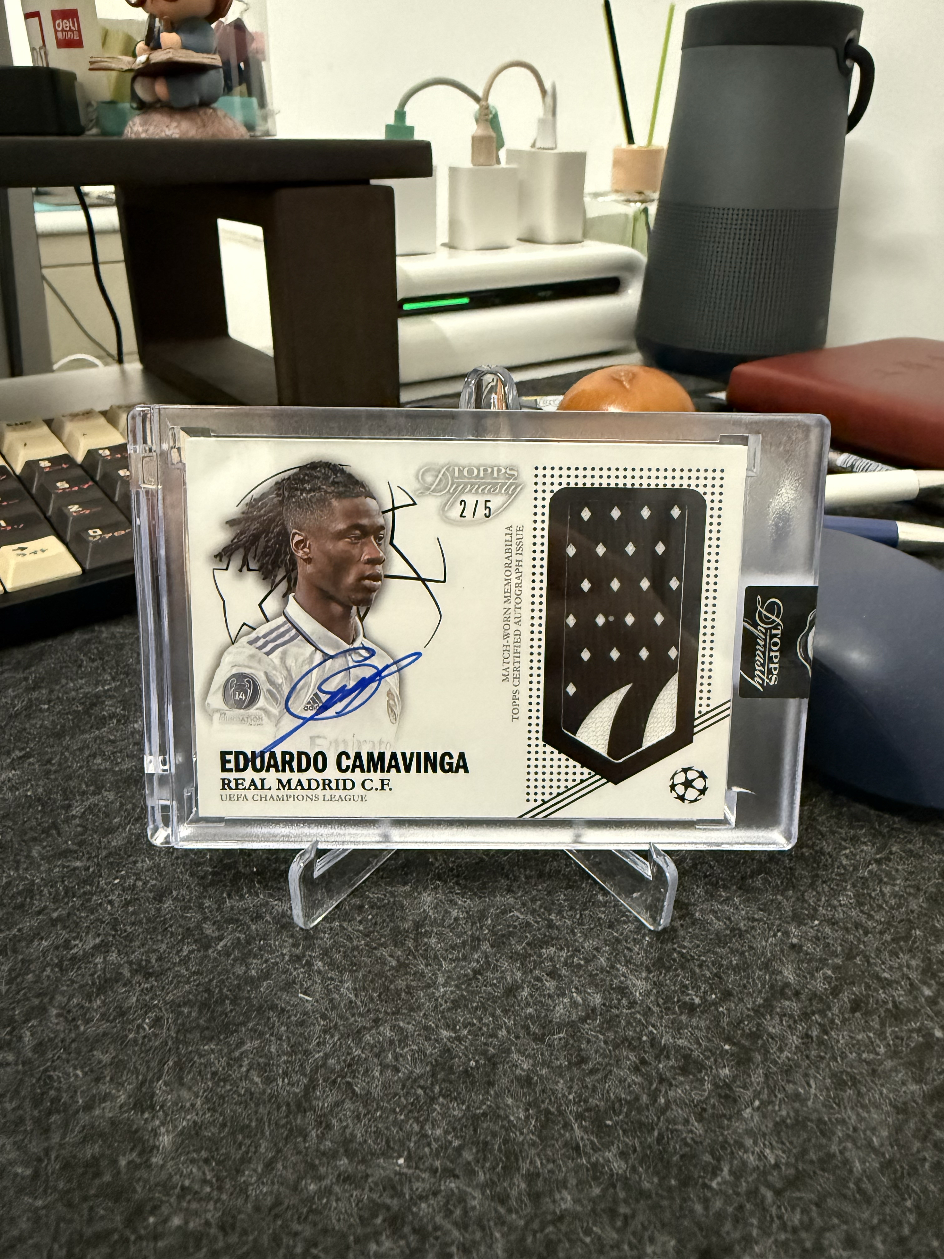 2023 Topps Dynasty Eduardo Camavinga 爱德华多 卡马文加 王朝 2/5编 原封砖 皇家马德里 法国 落场gu球衣切割patch 签字 卡签 贝林厄姆队友 卡品如图