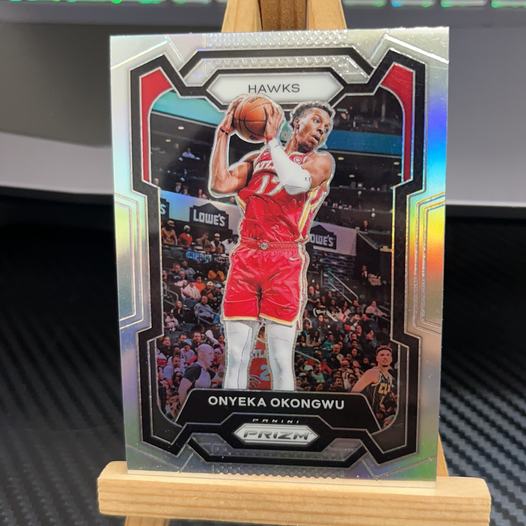 2023-24 Panini Prizm Onyeka Okongwu 奥孔古 老鹰 银折 折射 prizm系列 pz 卡品如图 凑图必备 值得收藏!免费代卖!