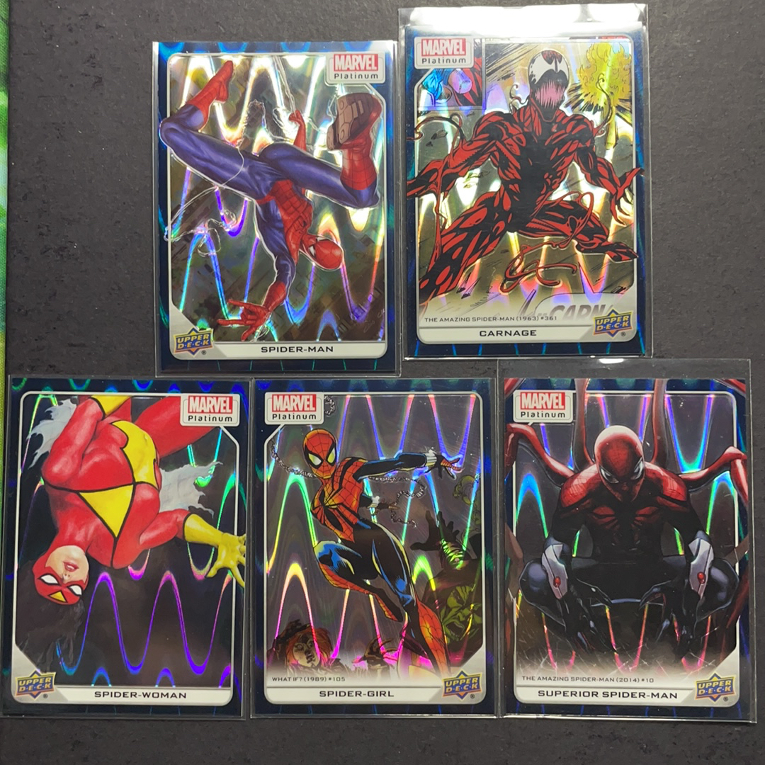 2025 Upper Deck Marvel (MCU) Platinum白金 蜘蛛侠 蜘蛛女侠 屠杀 蜘蛛女孩 青波纹折射799编5张打包 序号如图2 2024 UD漫威漫画铂金 UD折射元年绝版系