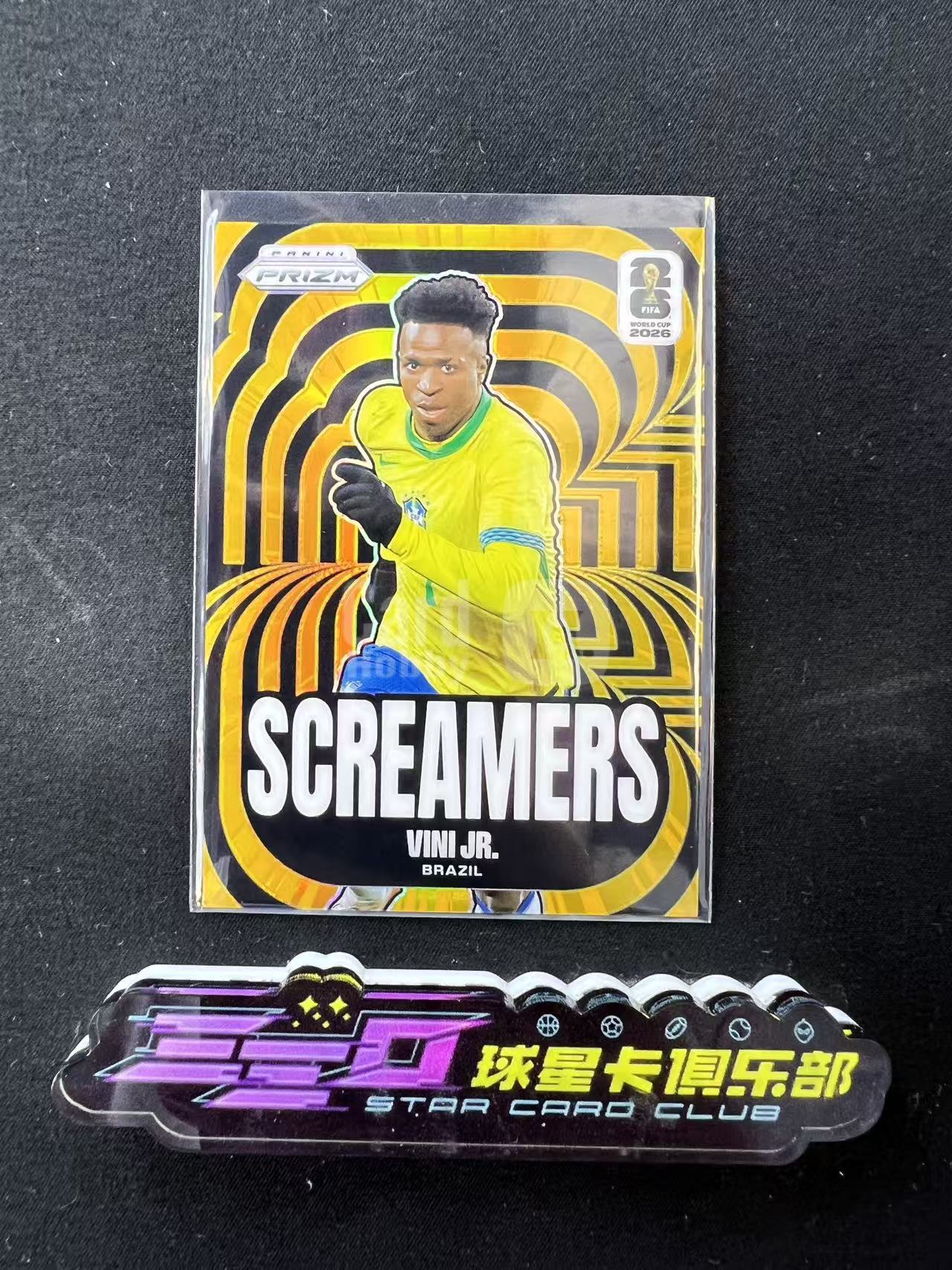 7653【330球星卡实体店代卖】panini 2026 PZ世界杯 prizm Vini Jr. 维尼修斯 巴西 金折 Screamers尖叫者特卡 09/10编 小熊 皇马(Rkaboom)
