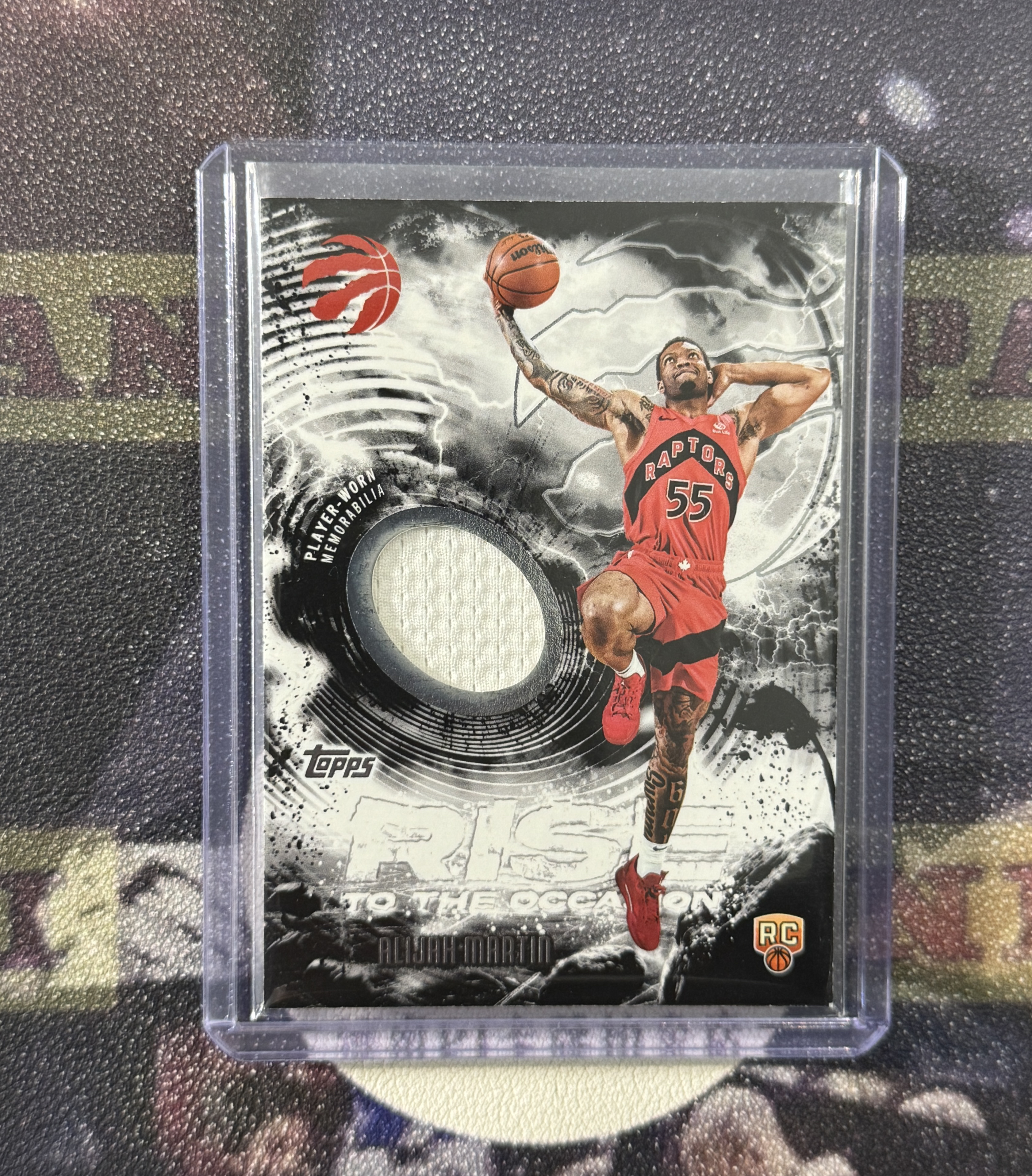 【PJ拍卖】2025 Topps 猛龙 阿莱贾 马丁 RC新秀 圆窗 亲穿球衣切割 Alijah Martin