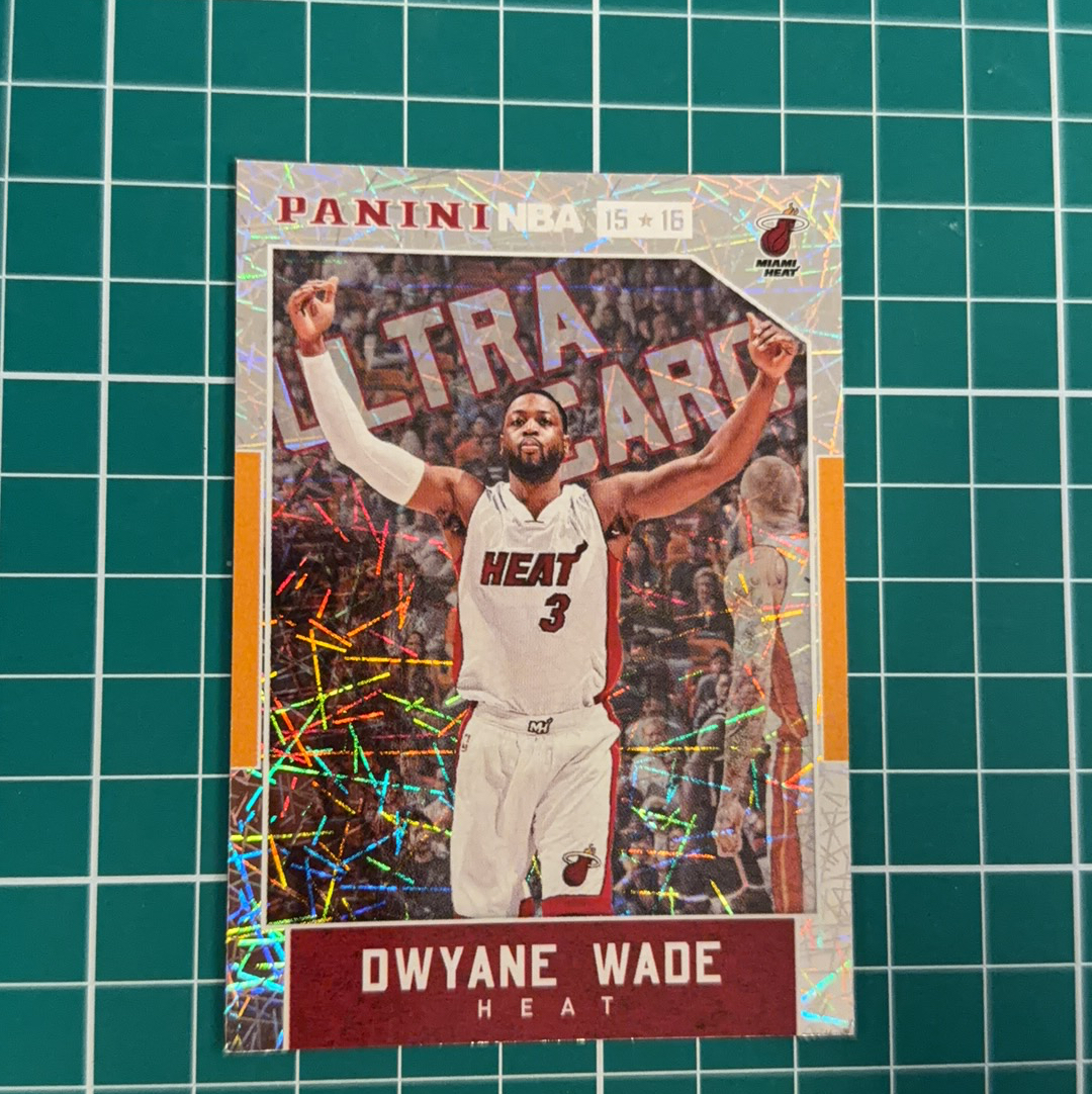 2015-16 Panini Americana Dwyane Wade S.p.a. 闪电侠 德维恩韦德 DW 热火 烟花折 折射 镭射 特卡 精美选图 多年老卡 绝版卡 稀有大比例