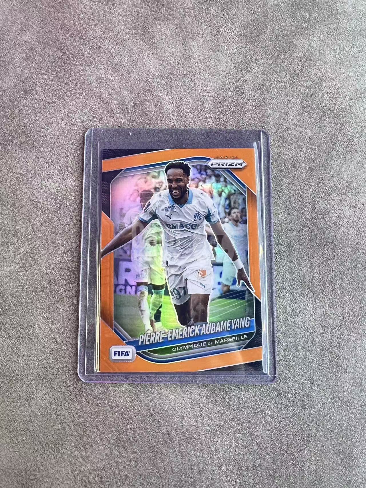 5973【330球星卡实体店代卖】panini 25-26 prizm FIFA Pierre-Emerick Aubameyang 奥巴梅扬 马赛 橙折 79/125编 仅顺丰寄付(UK23)
