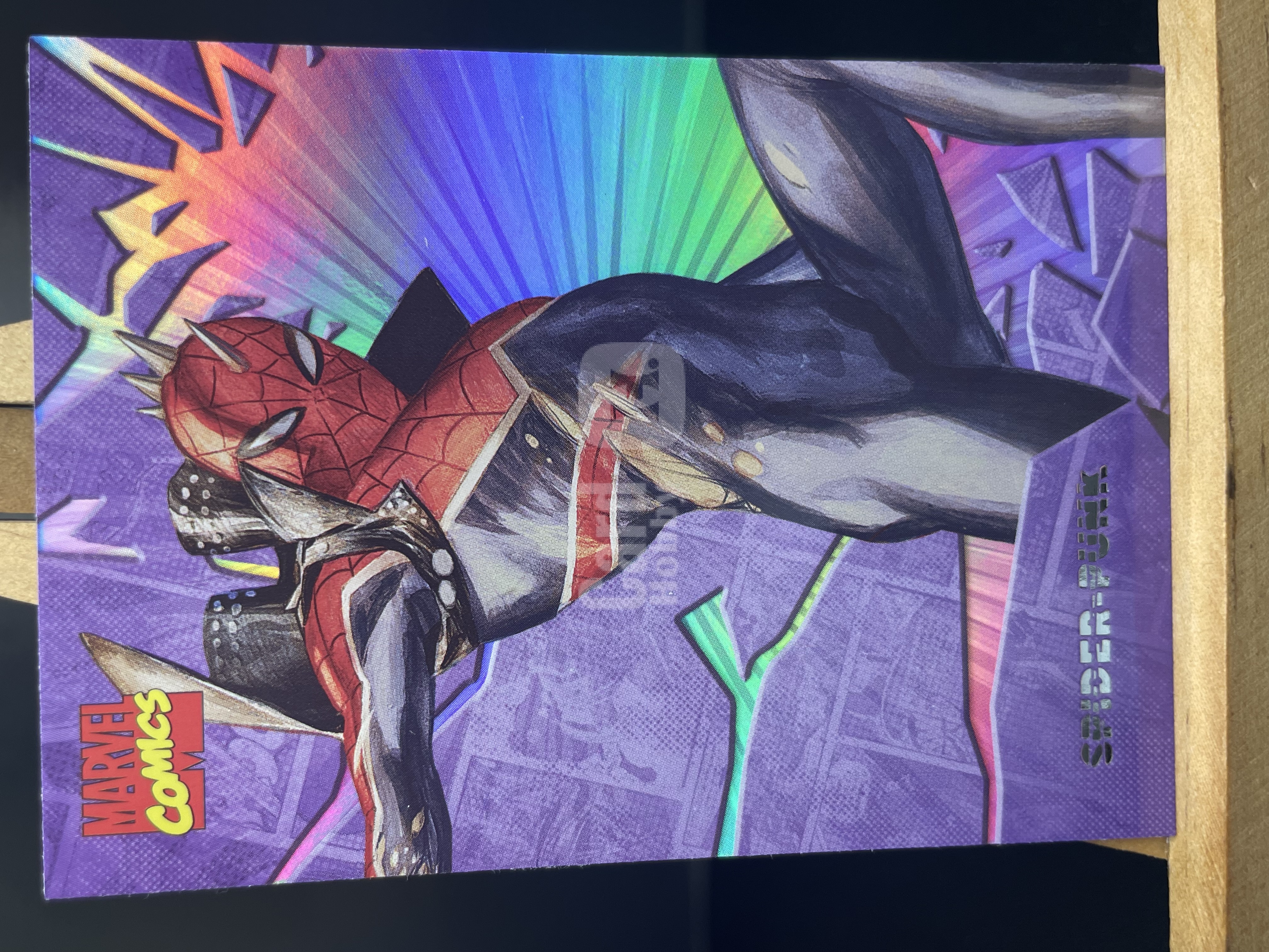 （T2）2023 漫威 FINDNG CARD MARVEL 折射   朋克蜘蛛侠    实卡好看 收藏凑套必备 卡品如图  ！！！