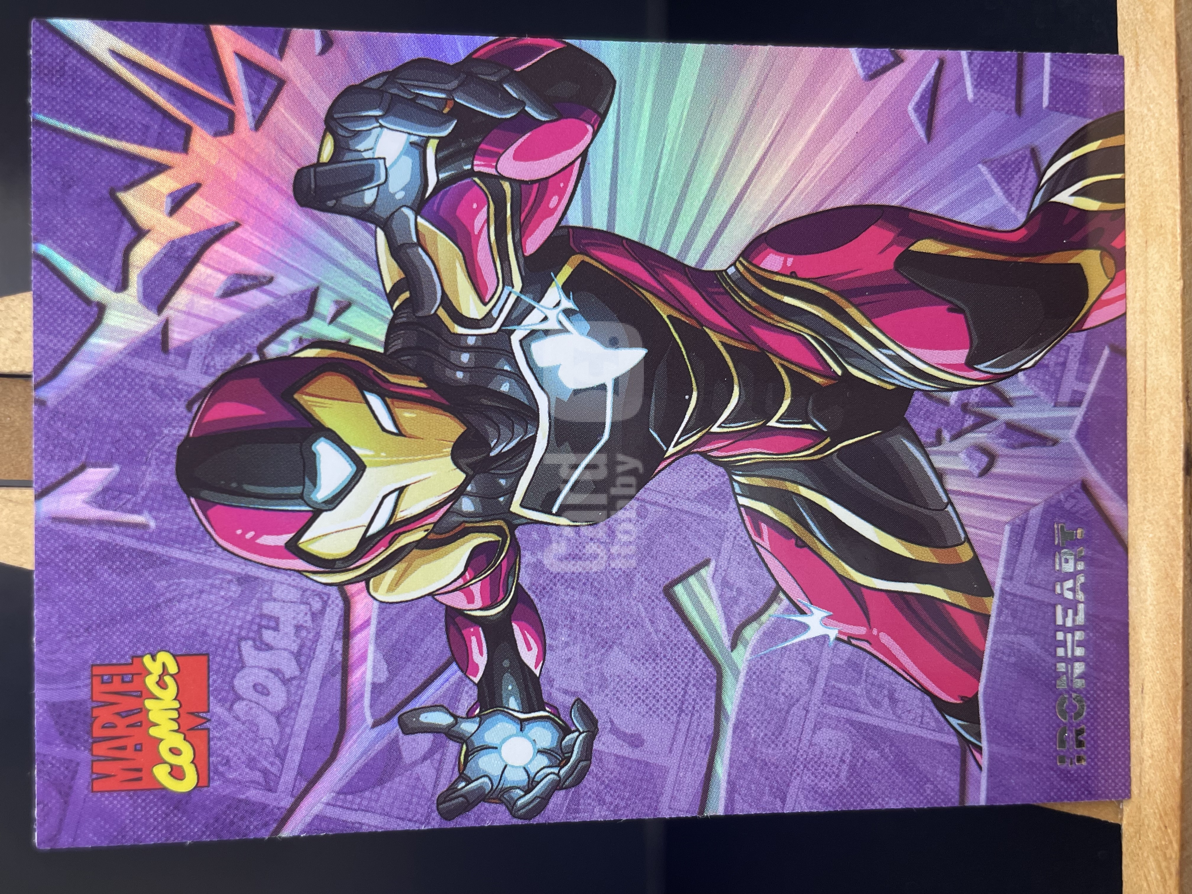 (T2)2023 漫威 FINDNG CARD MARVEL 折射 钢铁之心 实卡好看 收藏凑套必备 卡品如图 !!!