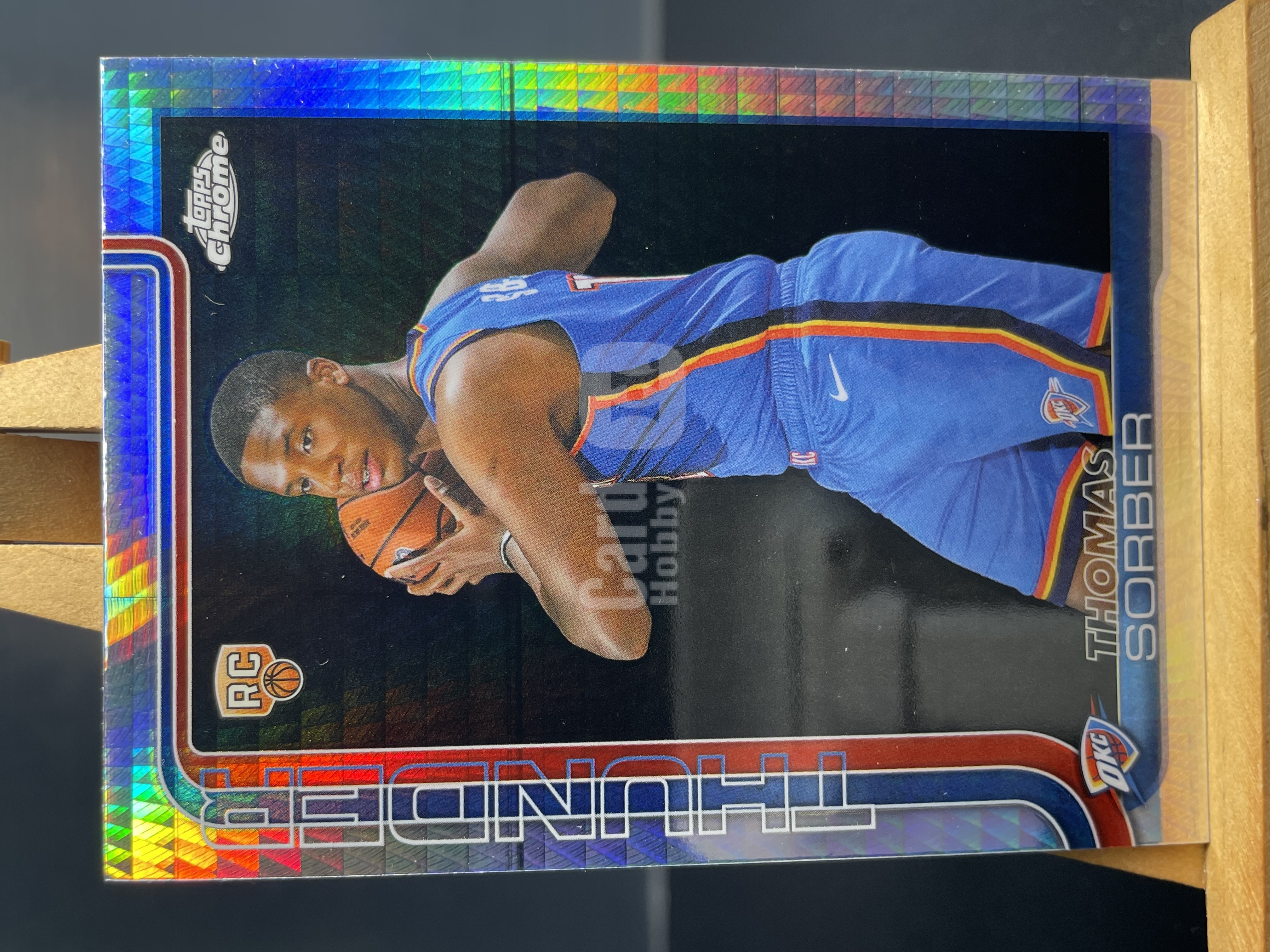 (A10) 2025 TOPPS 折射 新秀RC 托马斯 索伯 雷霆 近期大热球星 收藏凑套必备 卡品如图 !!!