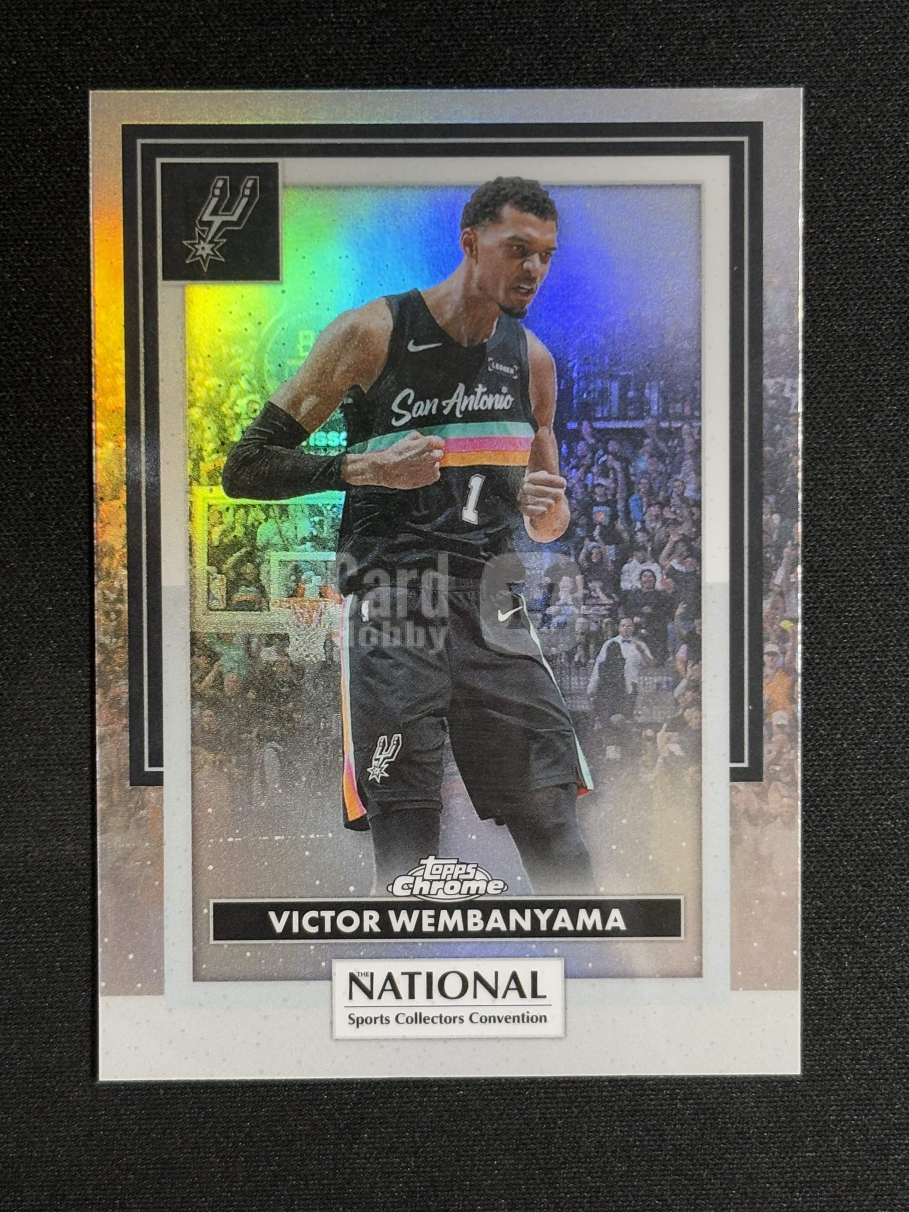 2026 Topps NSCC 国展 Victor Wembanyama 文班亚马 马刺 base 银折 瑕疵如图 - Yin