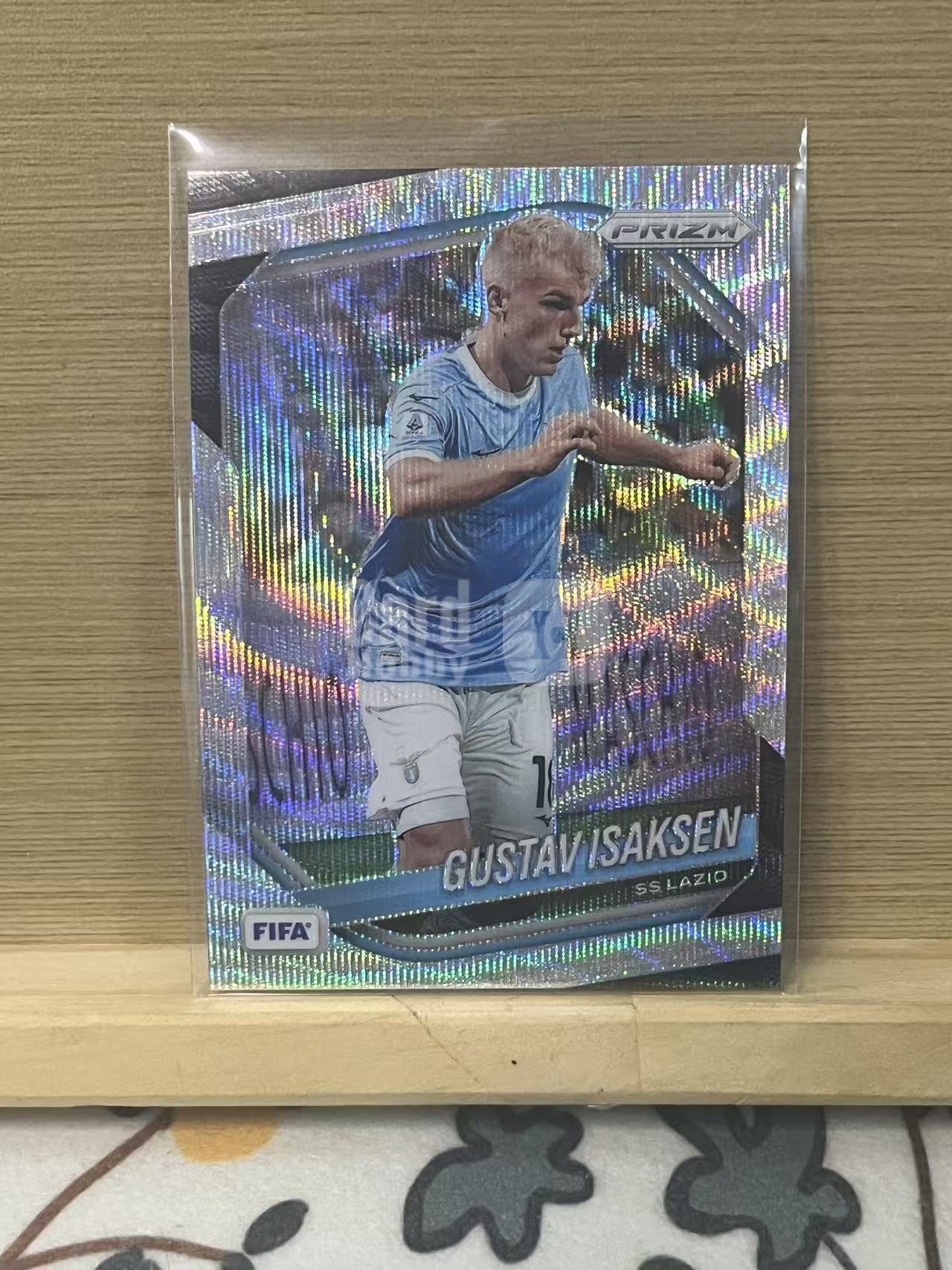 2025-26 Panini Prizm gustav isaksen 古斯塔夫 伊萨克森 波纹折 拉齐奥 银折 FIFA 实卡精美 卡品如图 L13